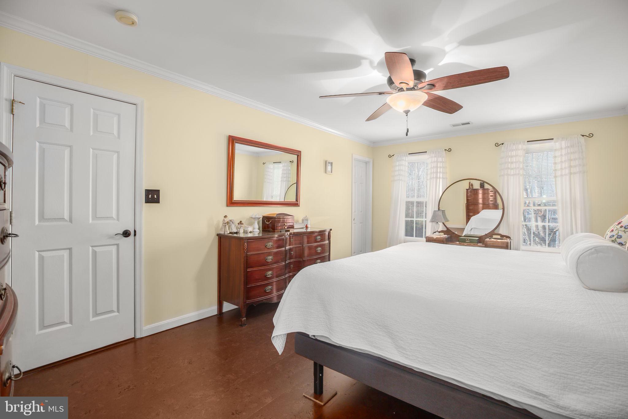 FOX POINT - Residential