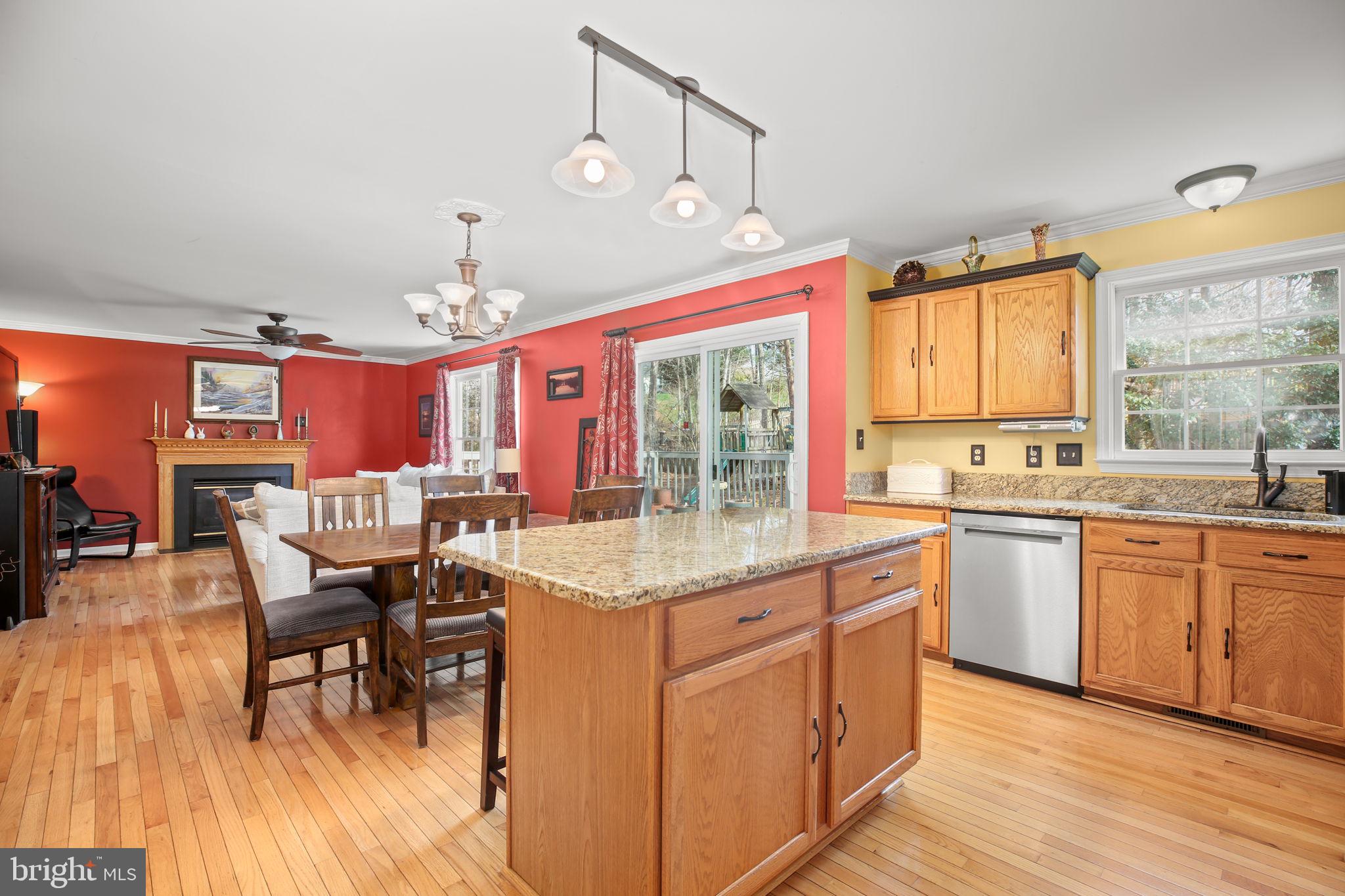 FOX POINT - Residential