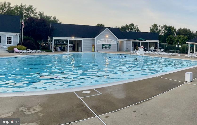 FOX POINT - Residential