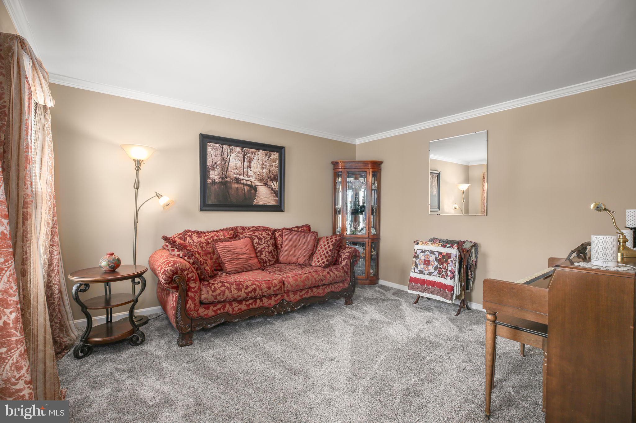 FOX POINT - Residential