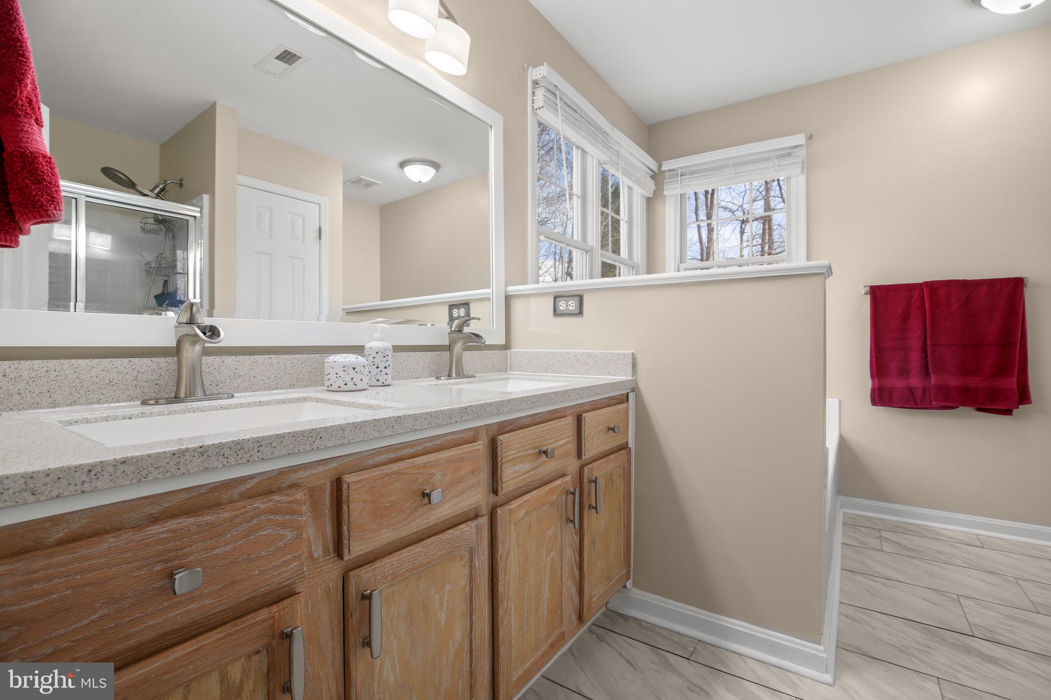 FOX POINT - Residential