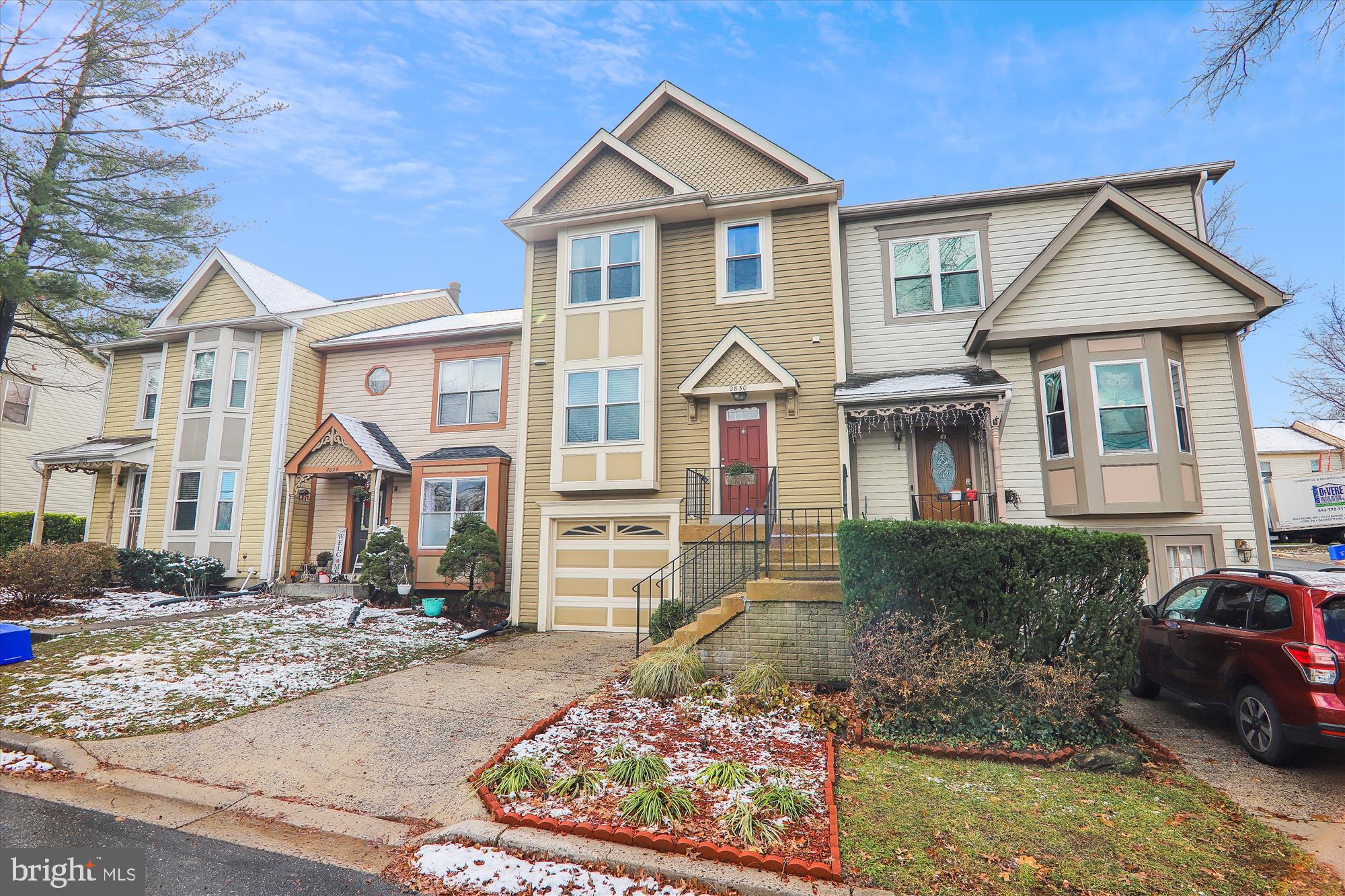 COLLEGE VIEW - Residential Lease