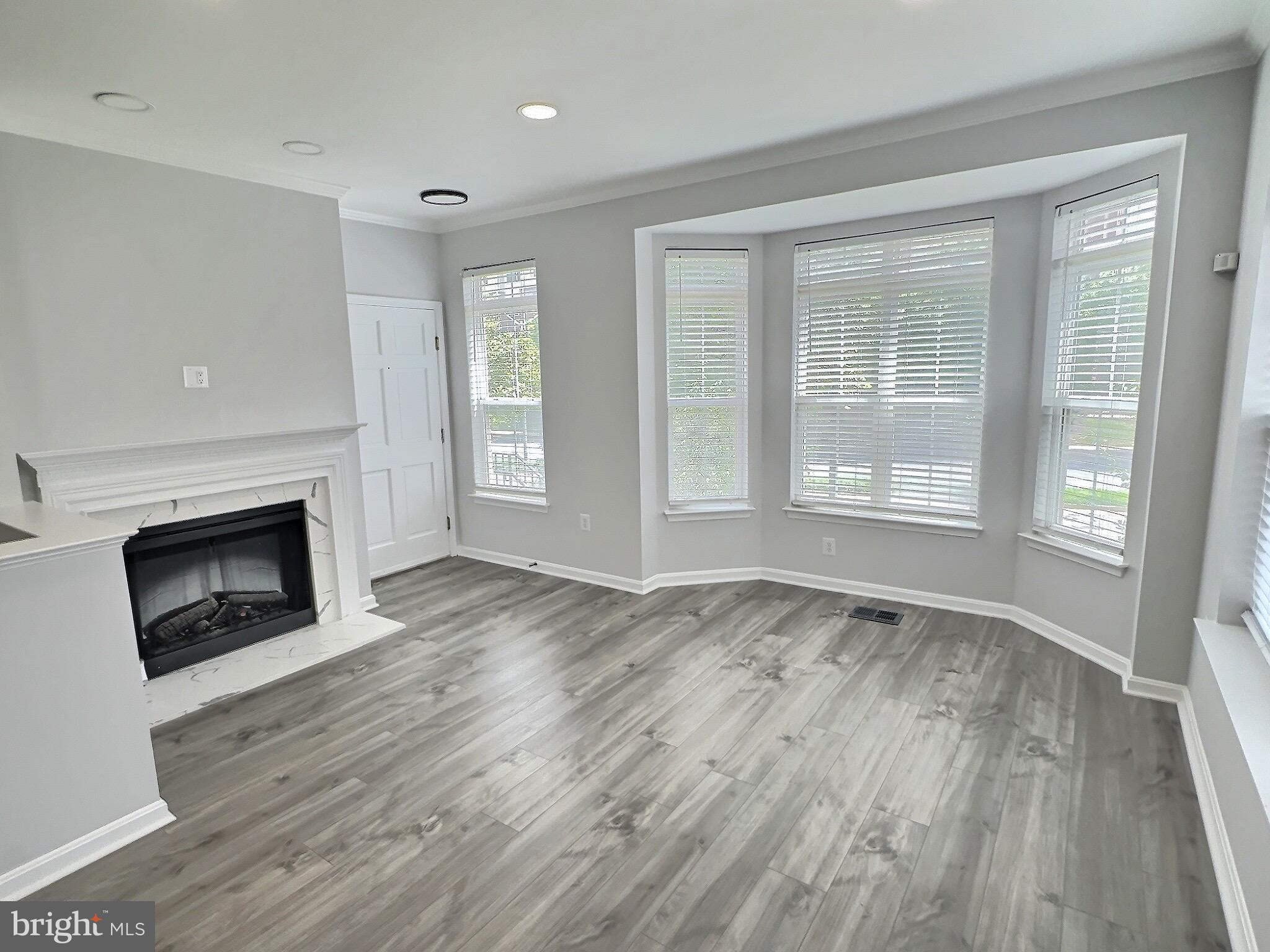 5548 CAPITAL GATEWAY DRIVE 393