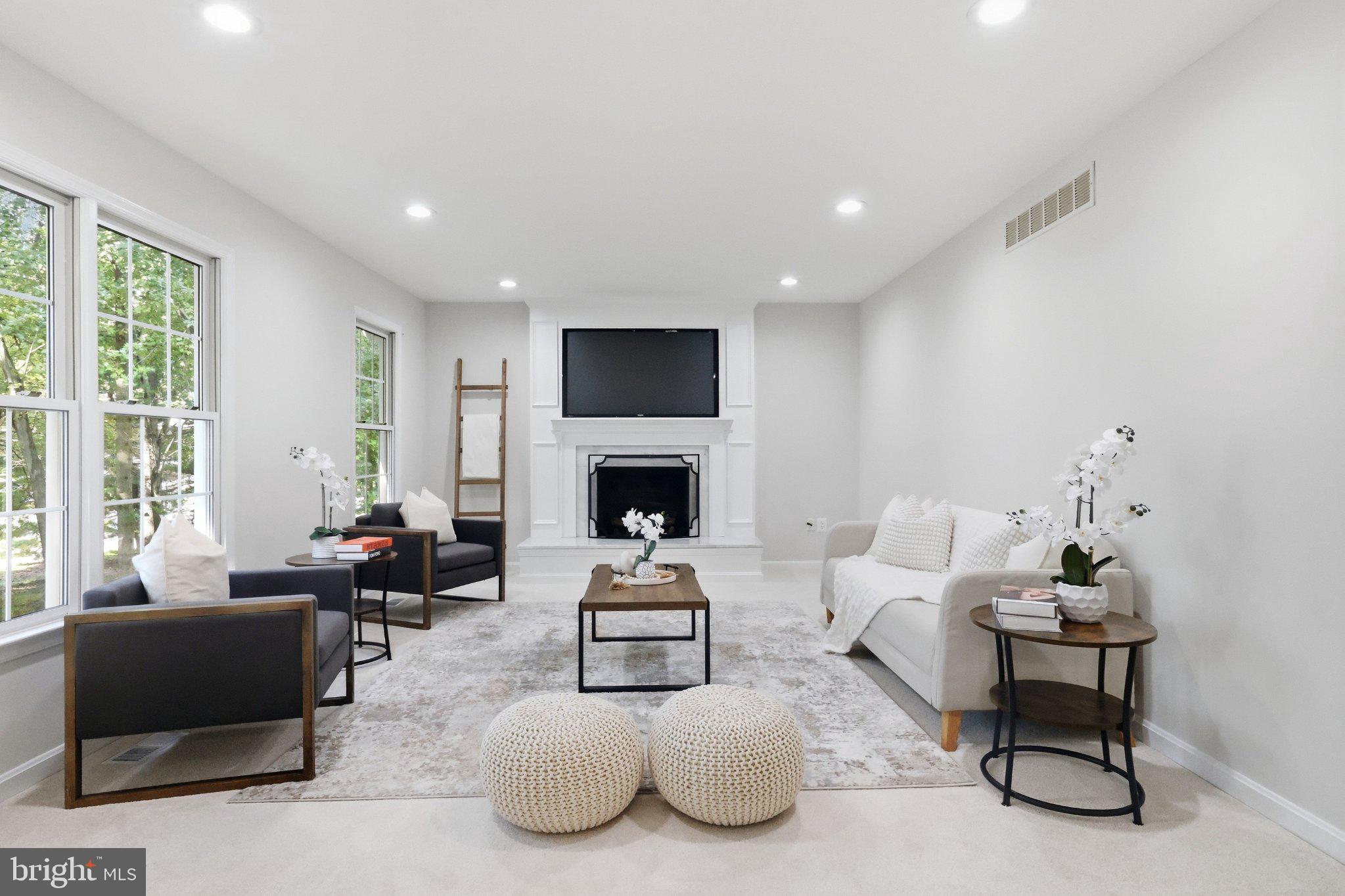 8208 WESTON DRIVE