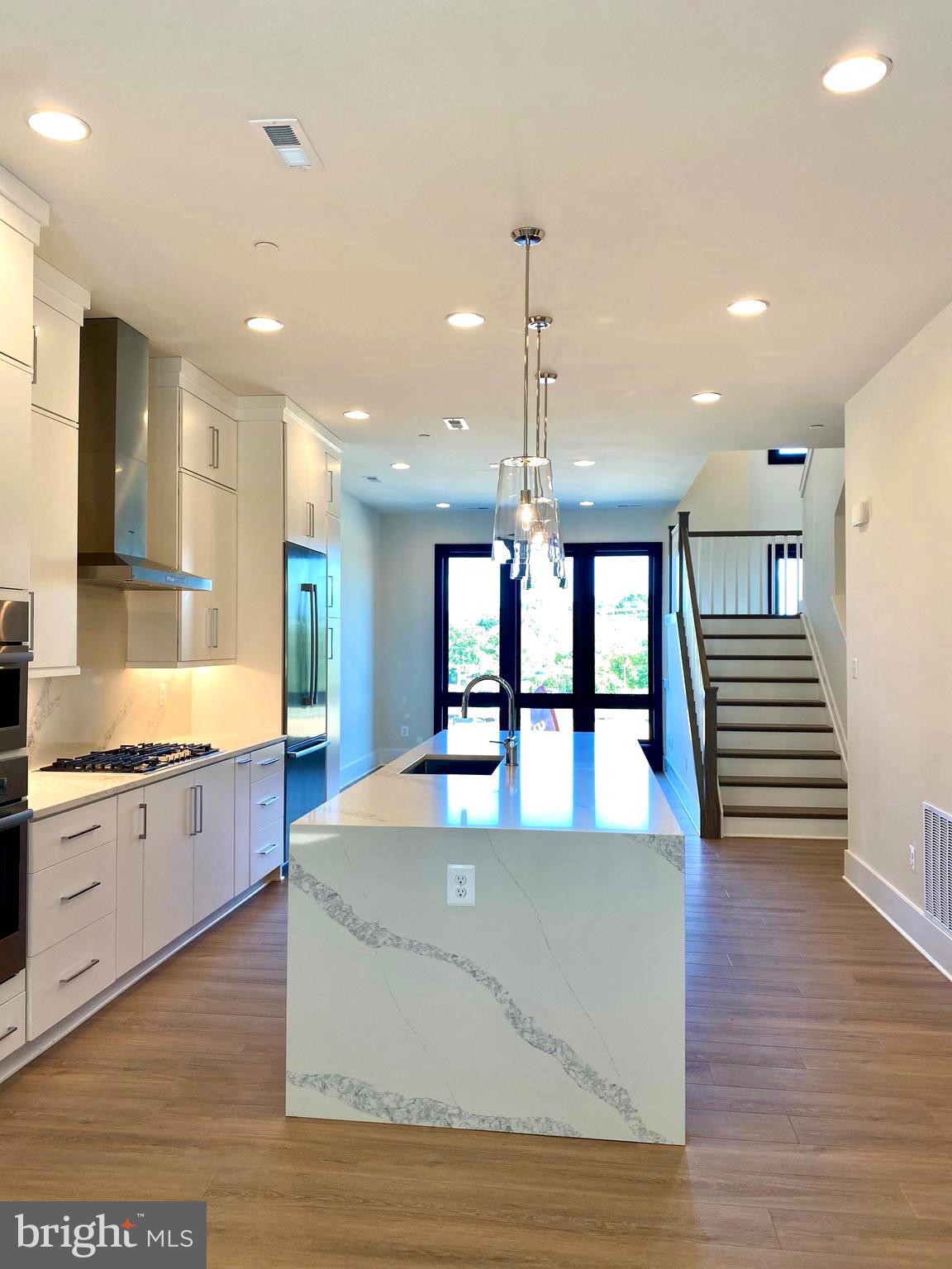 THE GROVE - Residential