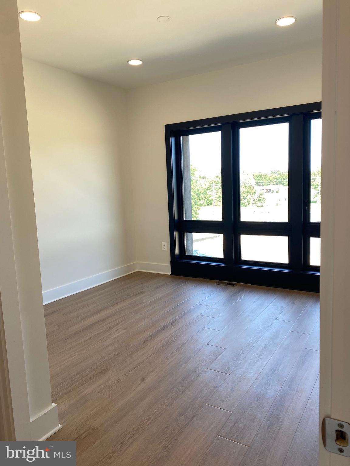 THE GROVE - Residential