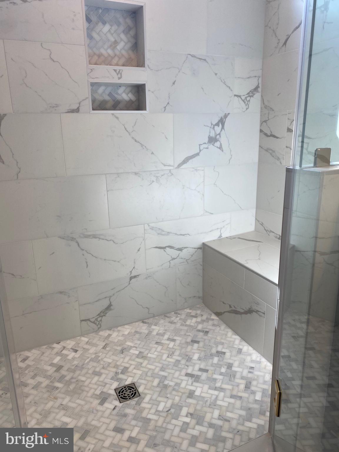 THE GROVE - Residential