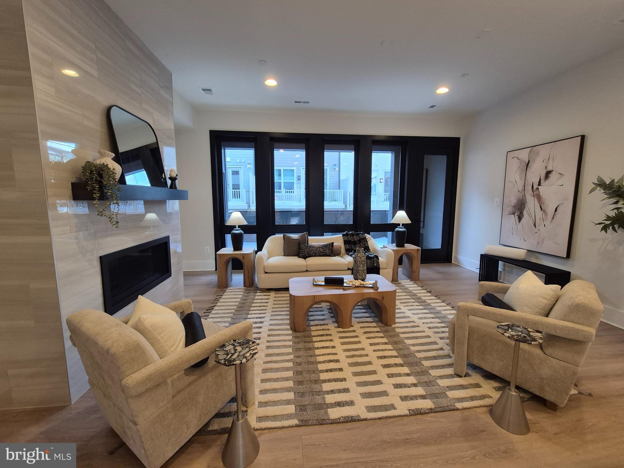 THE GROVE - Residential