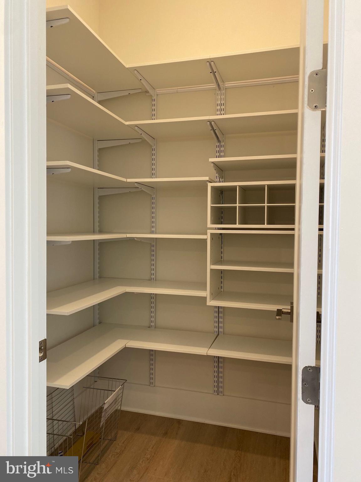 THE GROVE - Residential