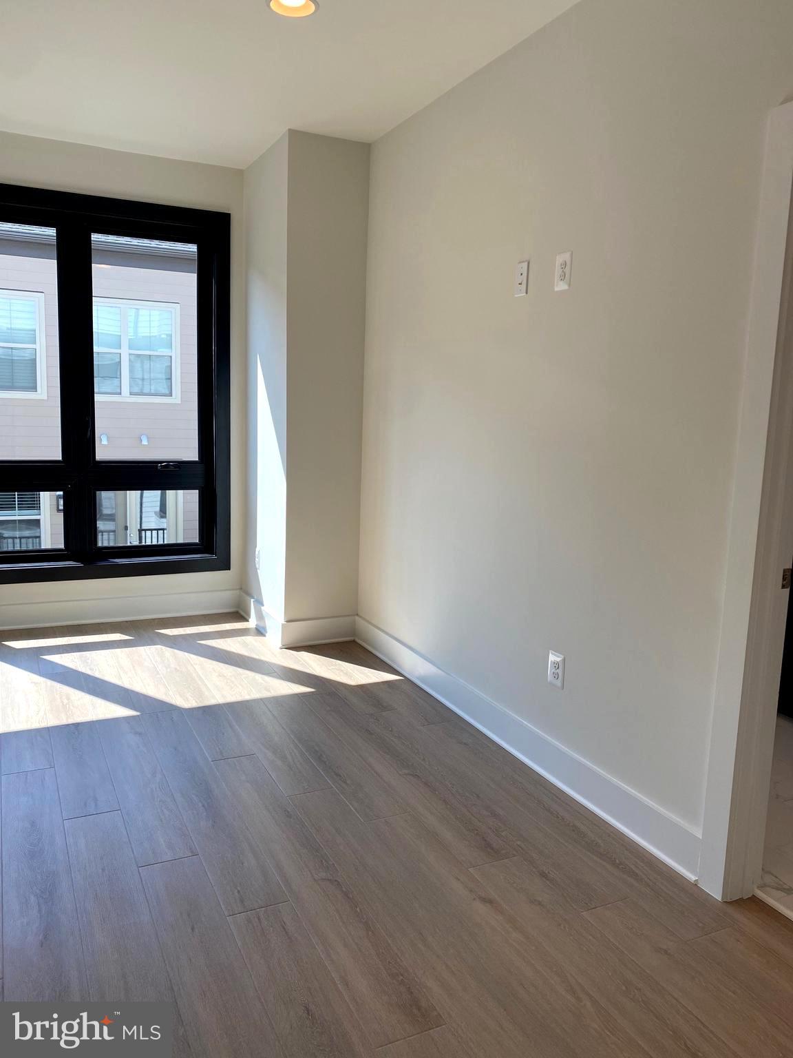 THE GROVE - Residential