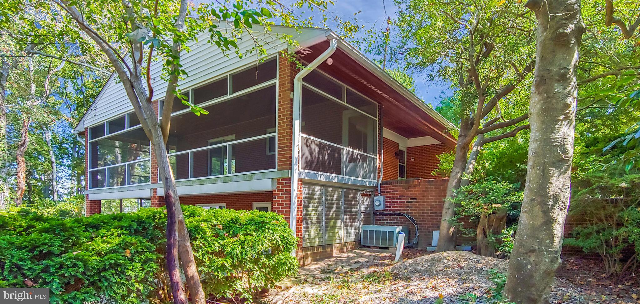 HALF PONE POINT - Residential