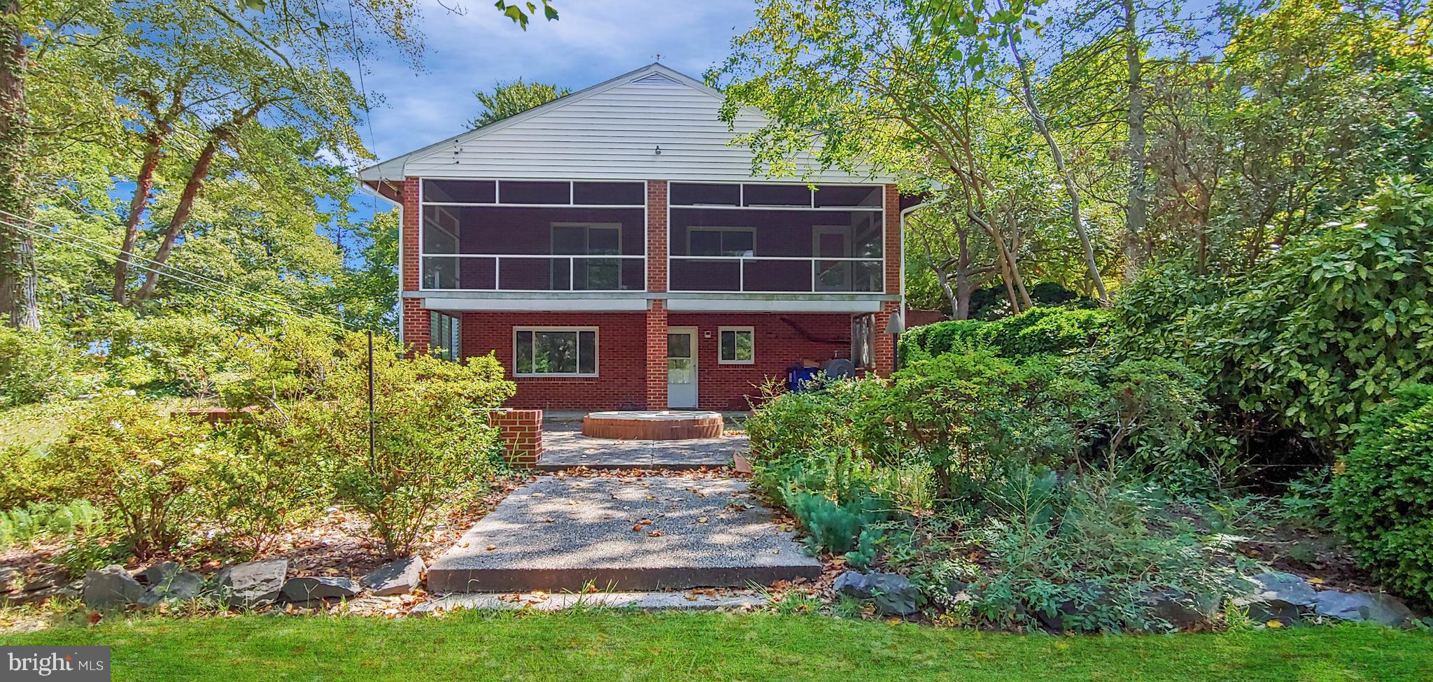 HALF PONE POINT - Residential