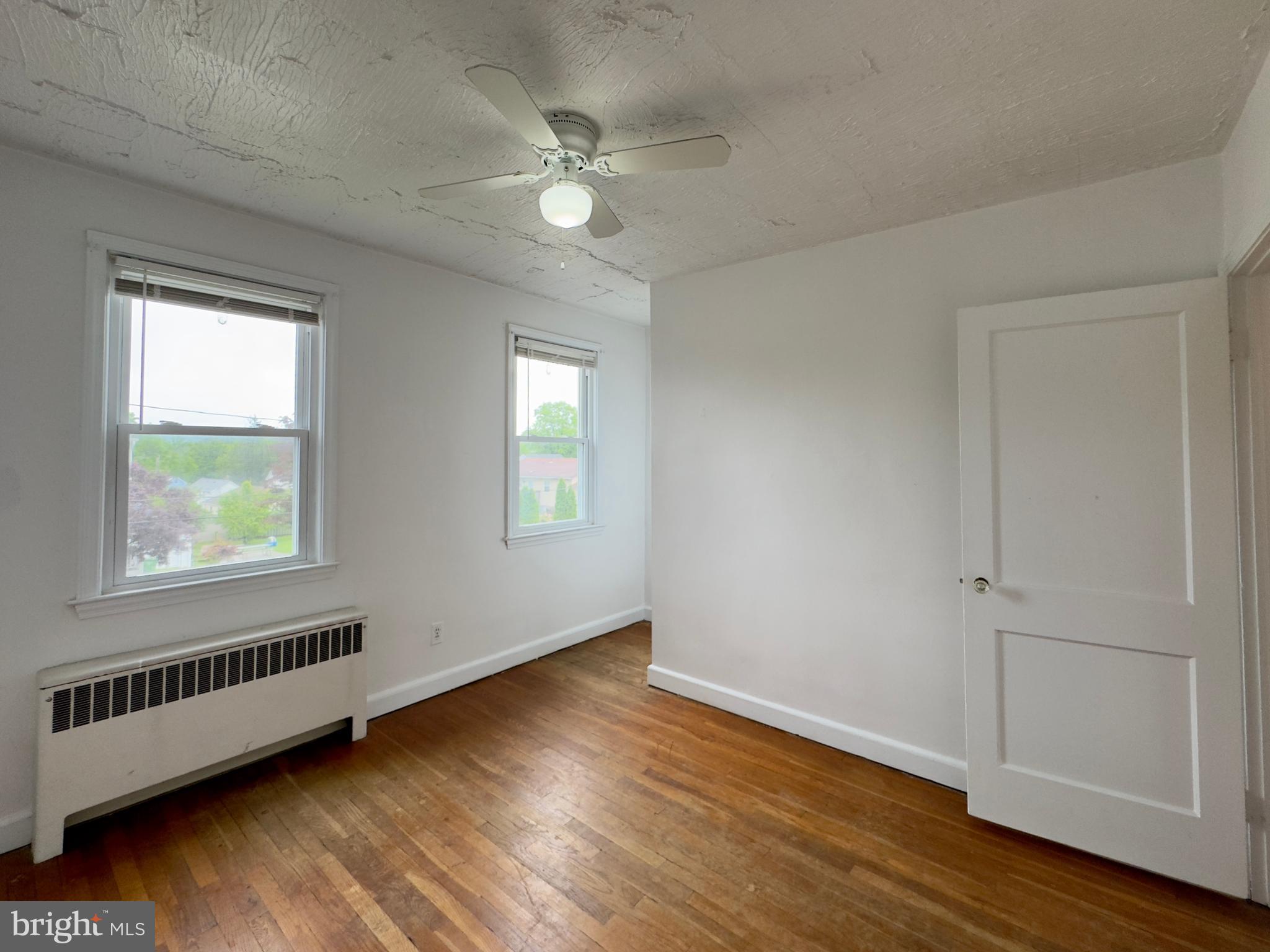 VIOLETVILLE - Residential Lease