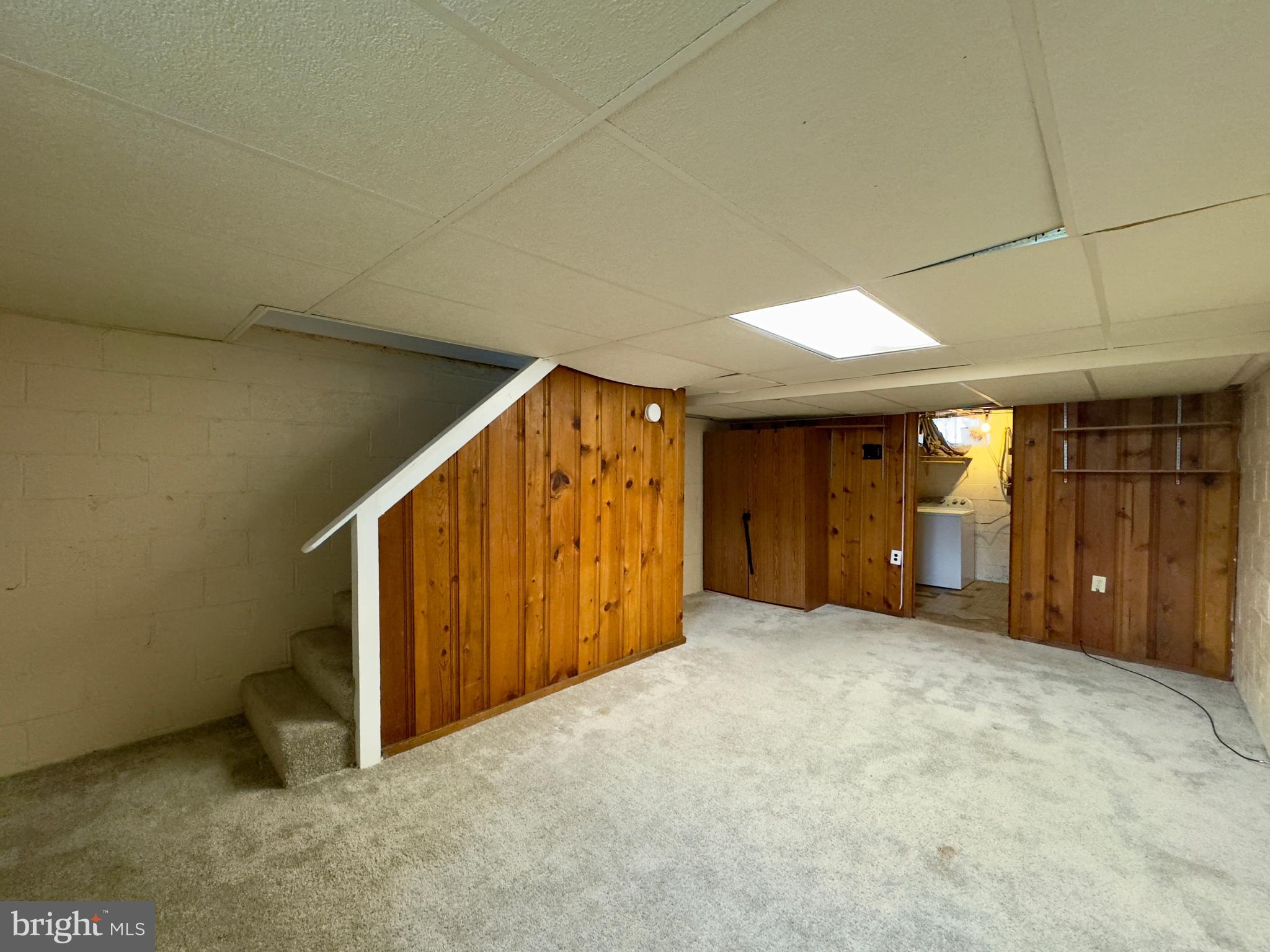 VIOLETVILLE - Residential Lease