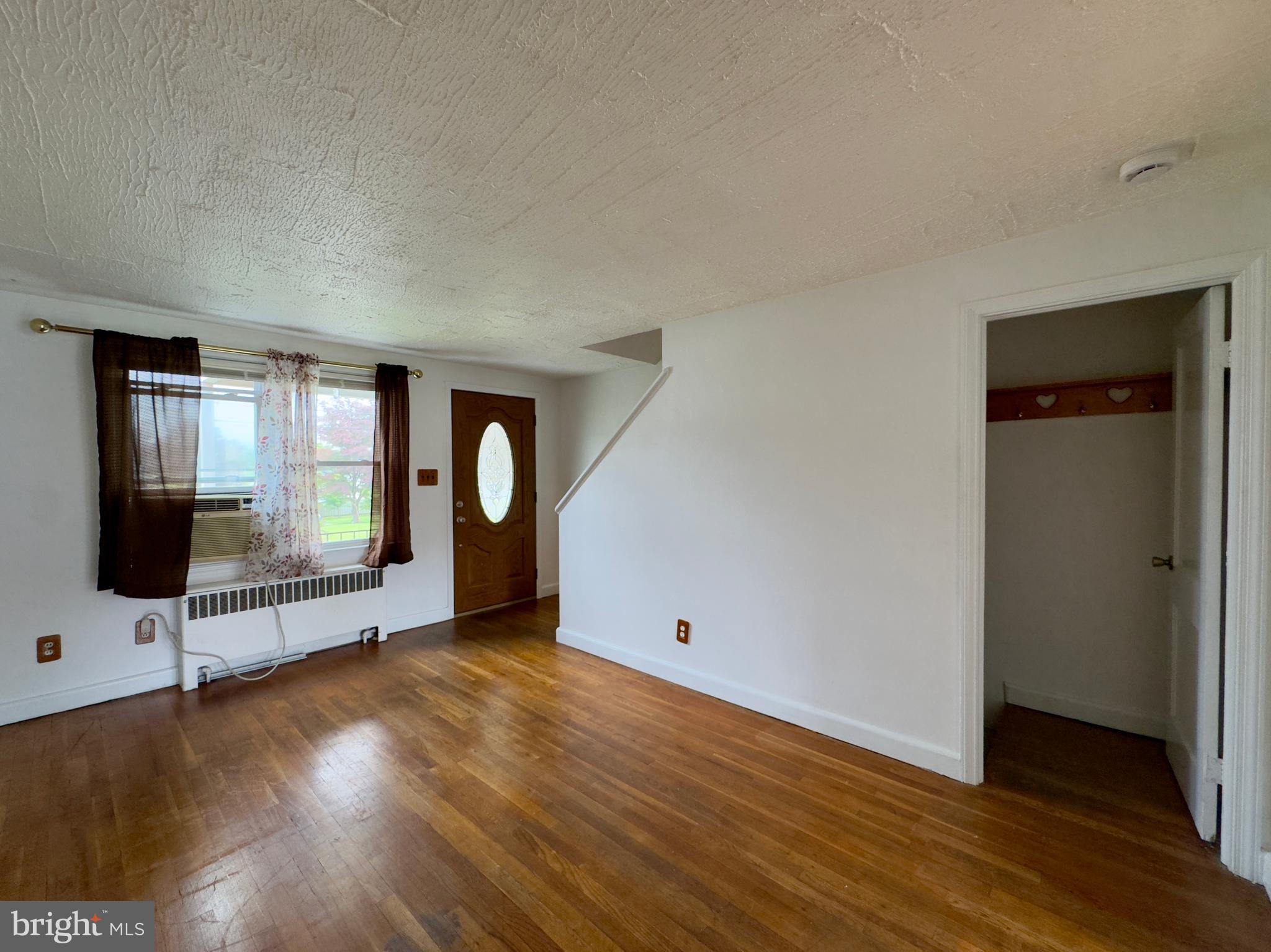 VIOLETVILLE - Residential Lease