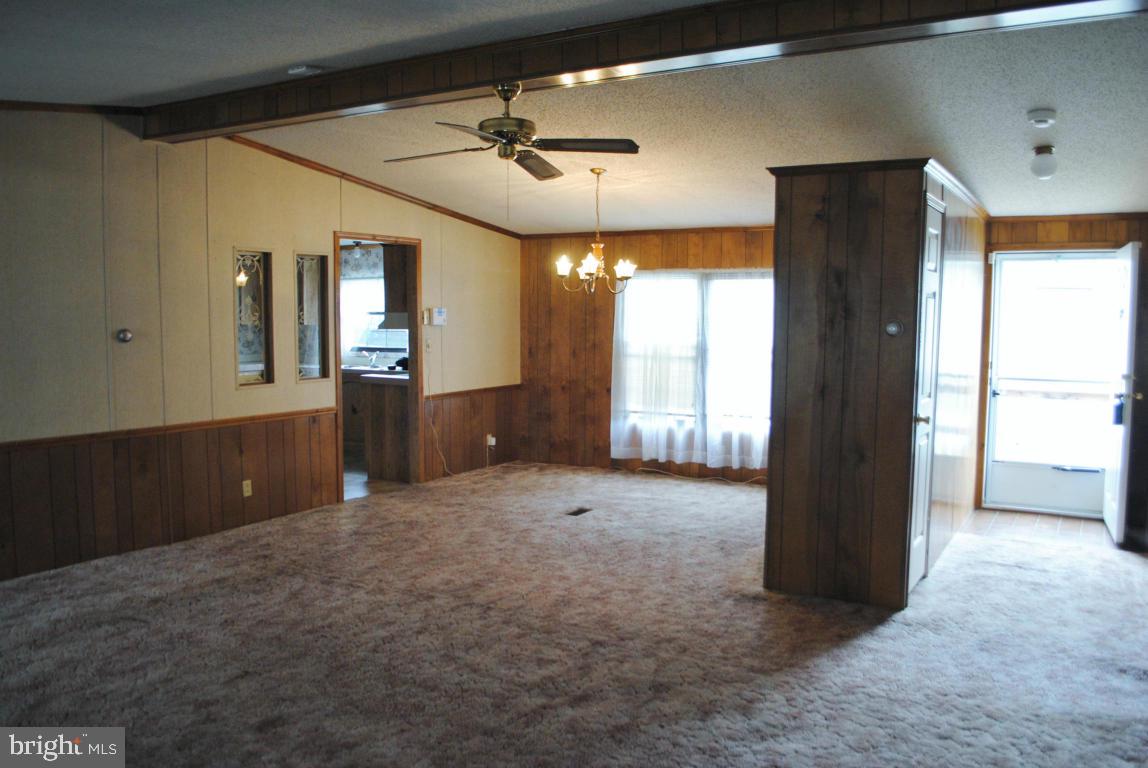 WINCHESTER MEADOWS - Residential