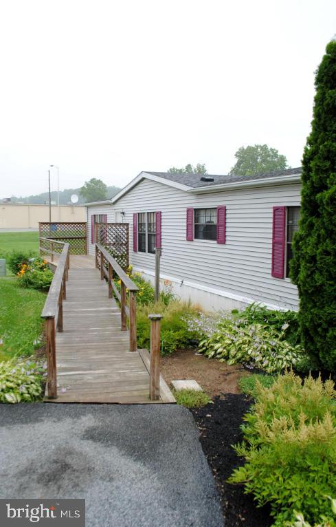 WINCHESTER MEADOWS - Residential
