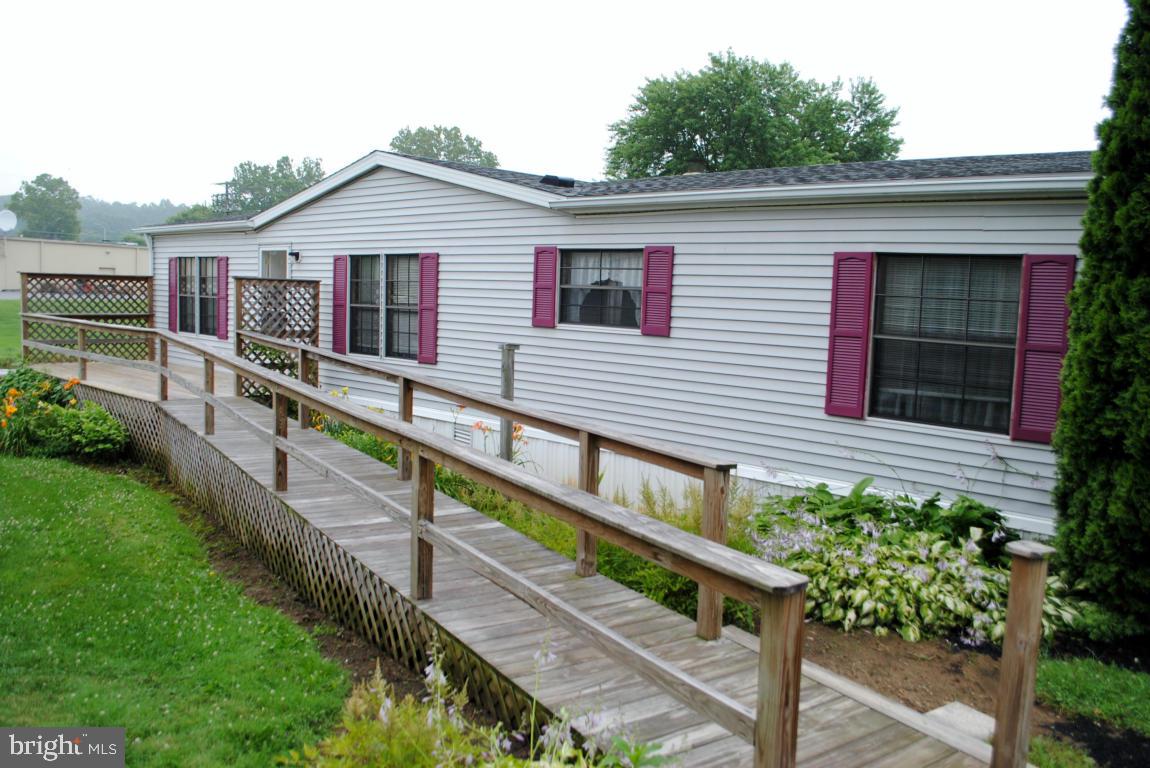 WINCHESTER MEADOWS - Residential