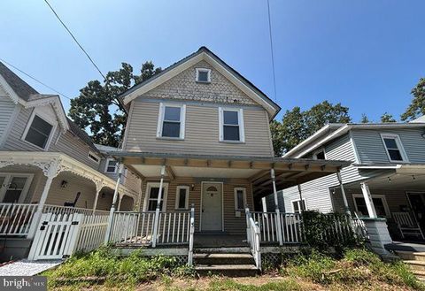 Homes For Sale - 198 West Avenue<br/> PITMAN, NJ 08071