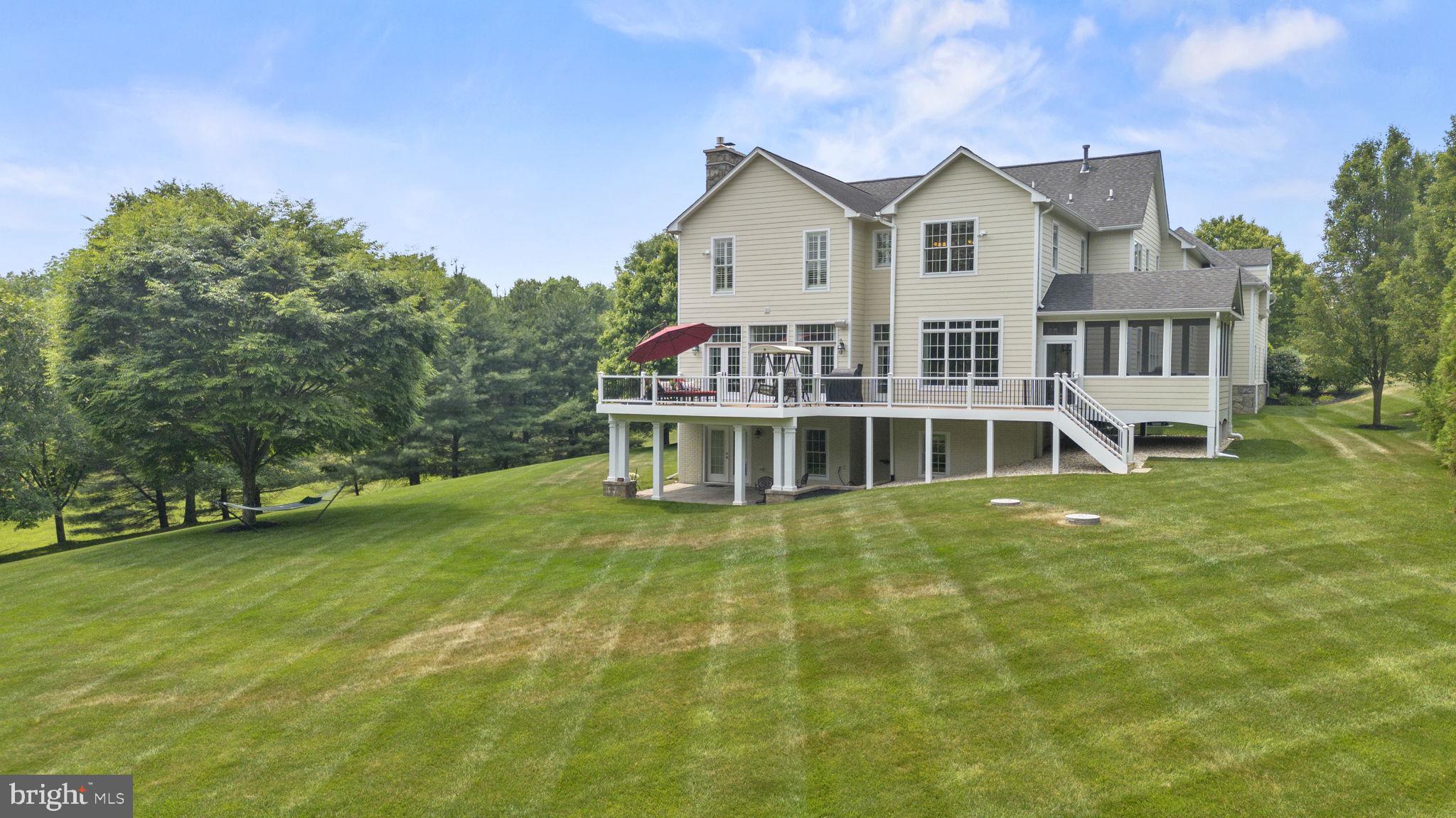 FOX MEADOW - Residential