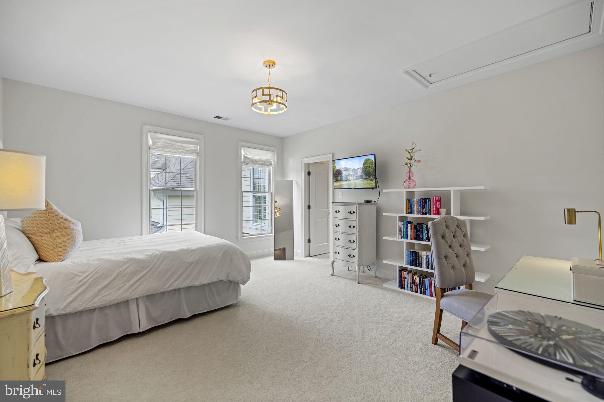 FOX MEADOW - Residential