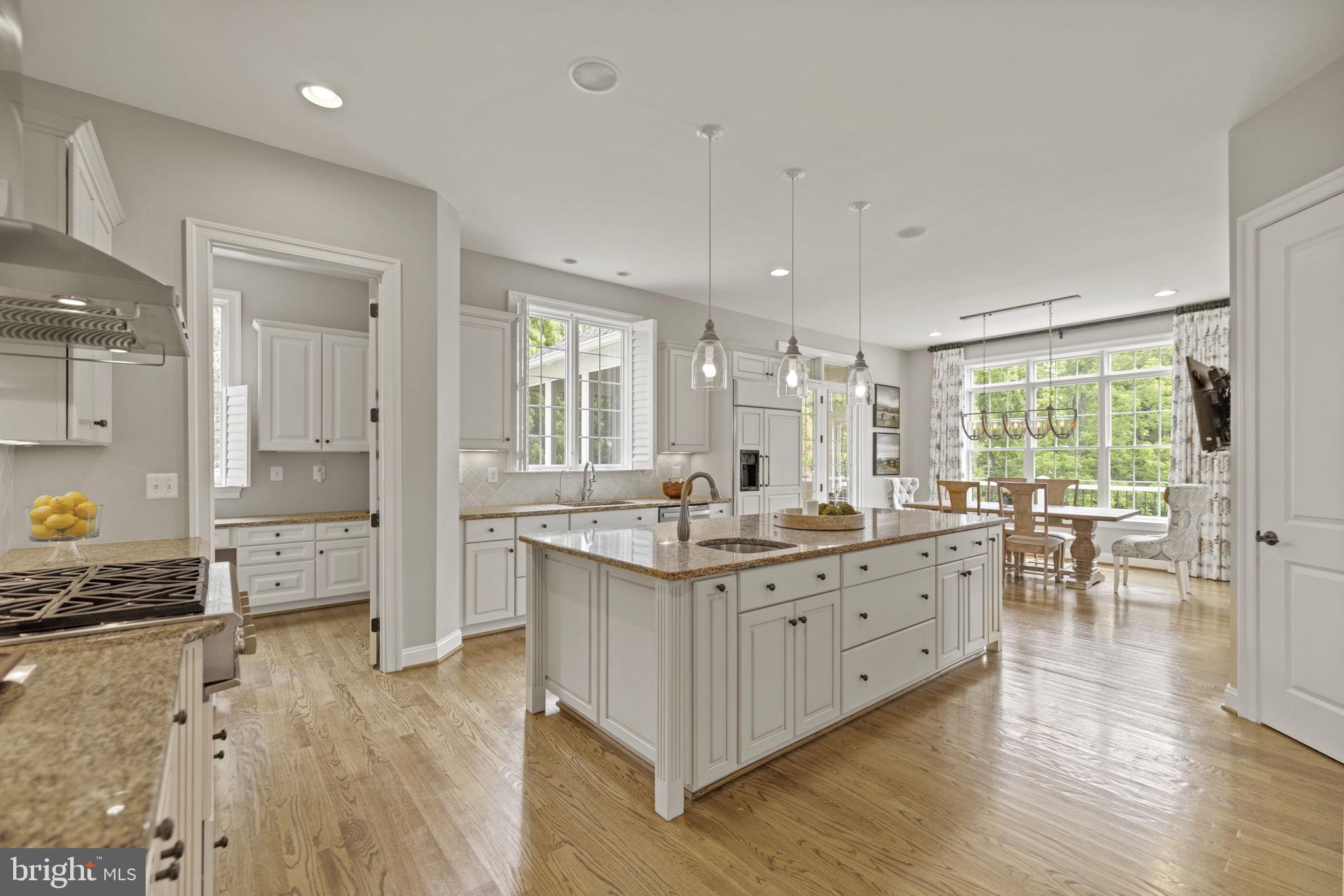 FOX MEADOW - Residential