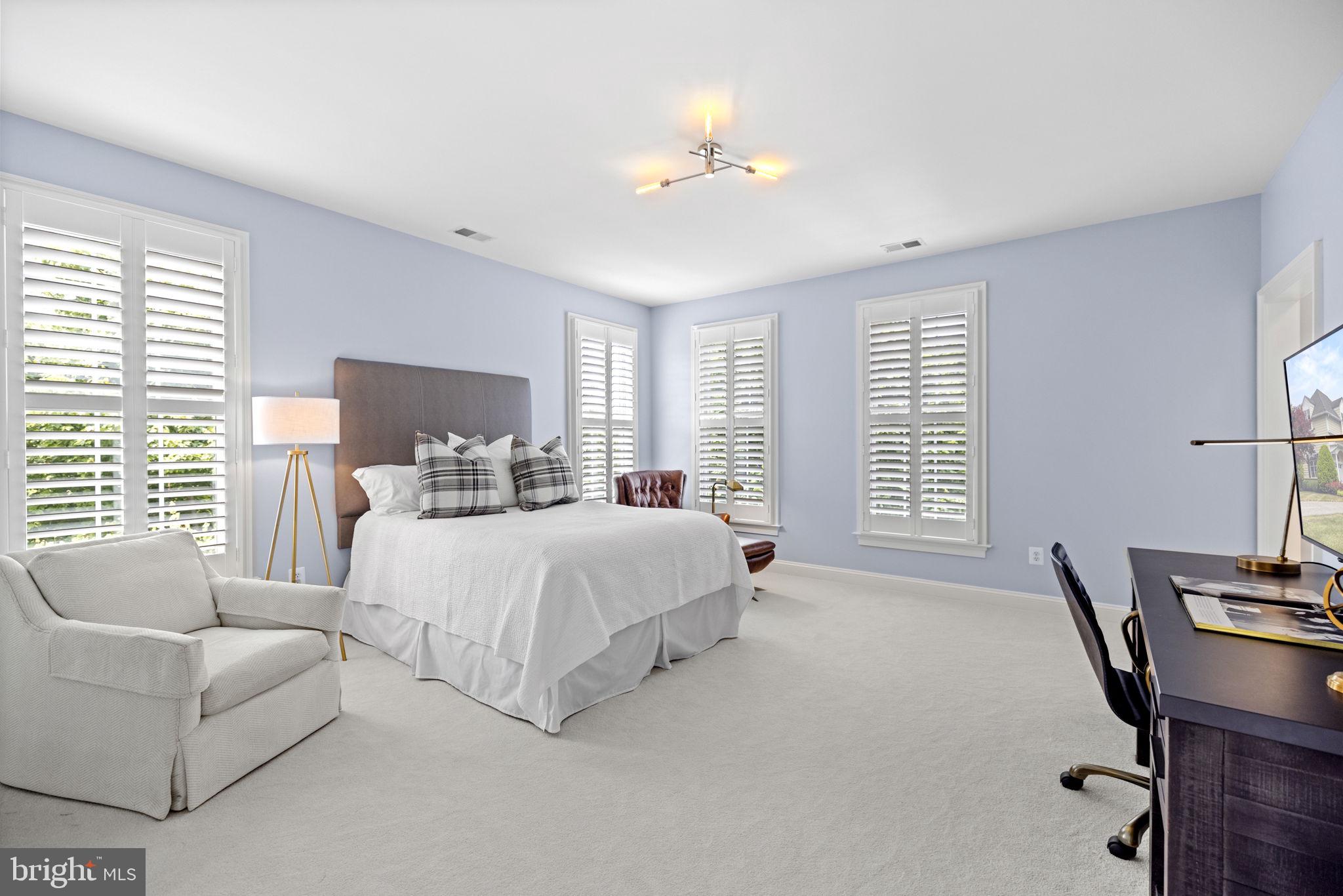 FOX MEADOW - Residential