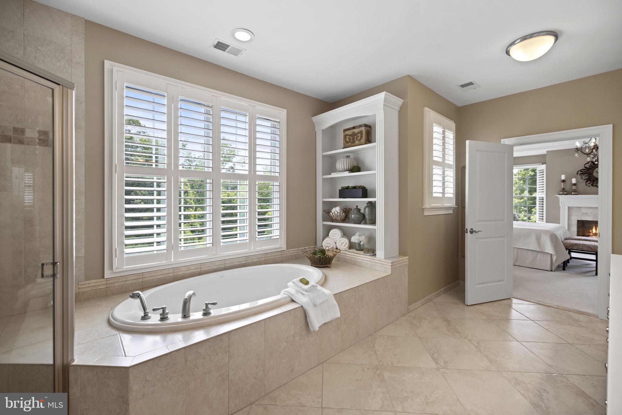 FOX MEADOW - Residential