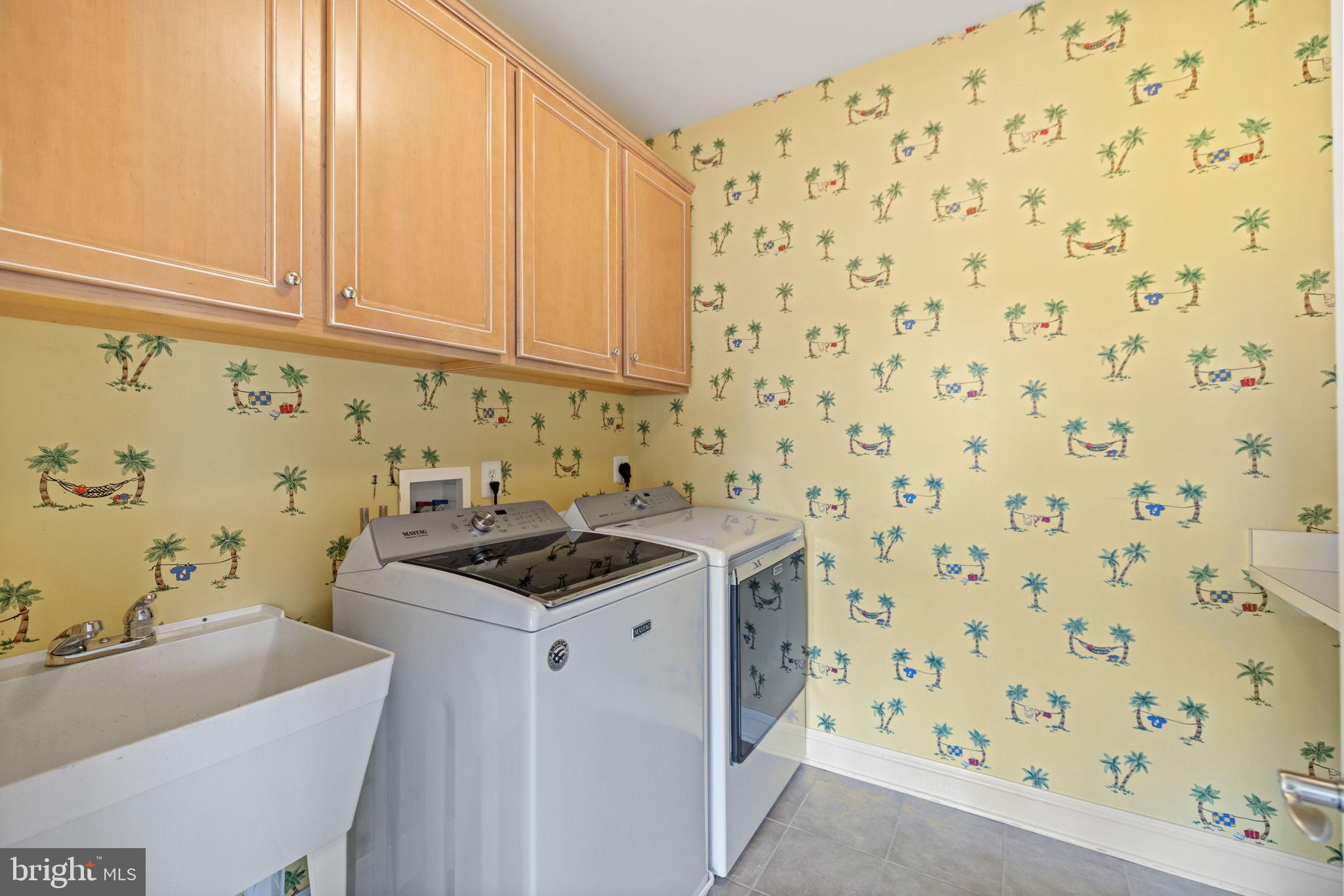 FOX MEADOW - Residential