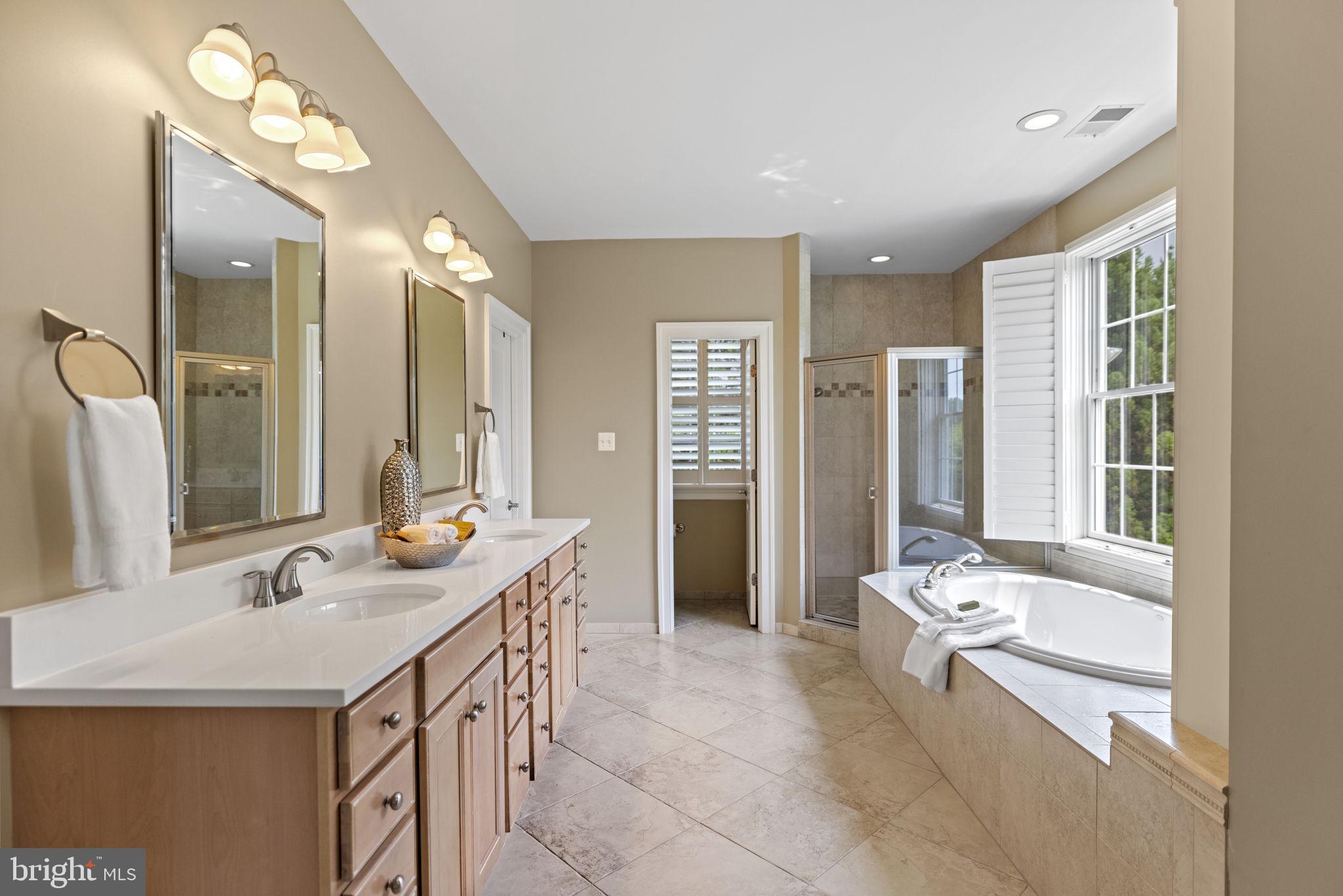 FOX MEADOW - Residential