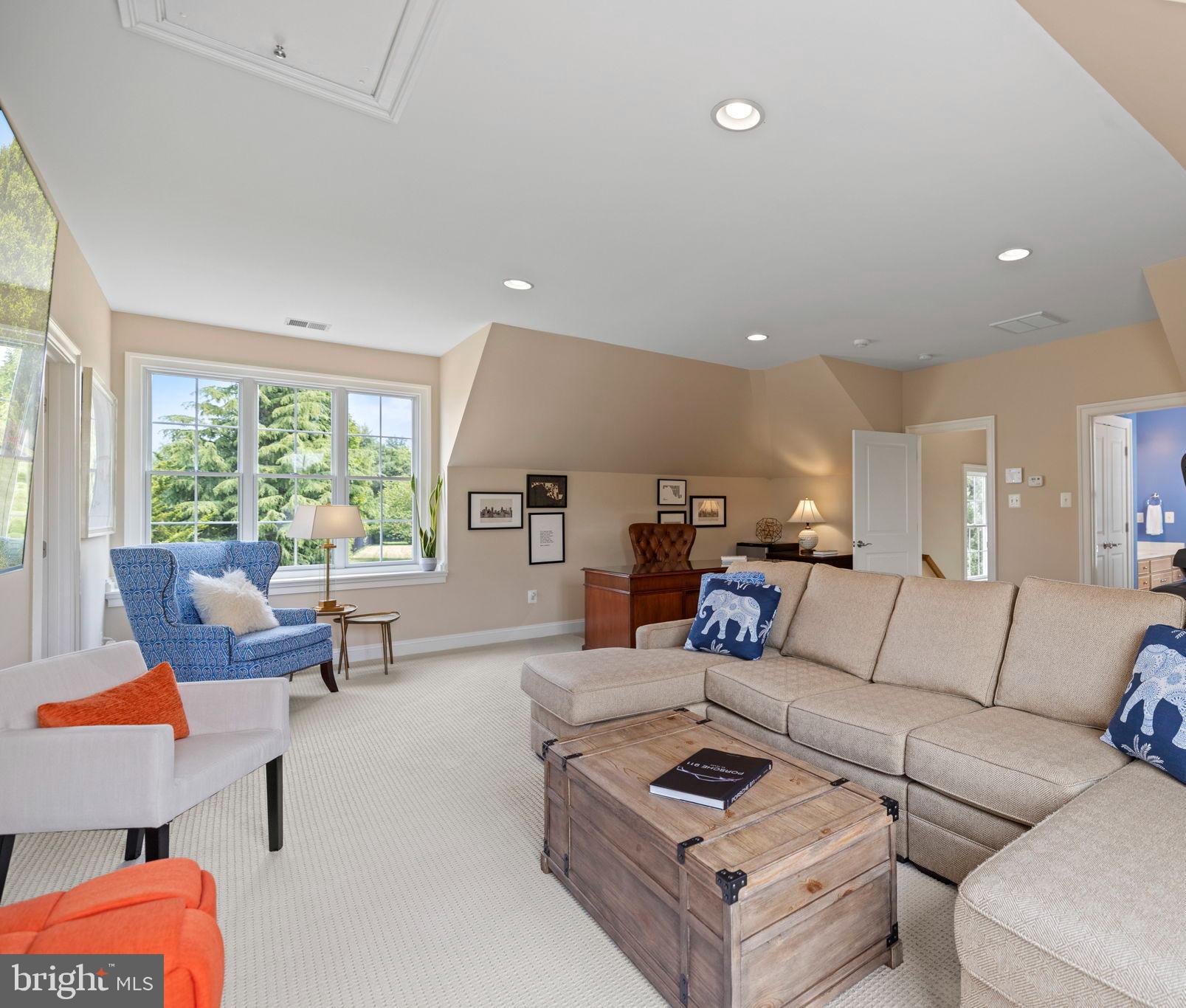 FOX MEADOW - Residential