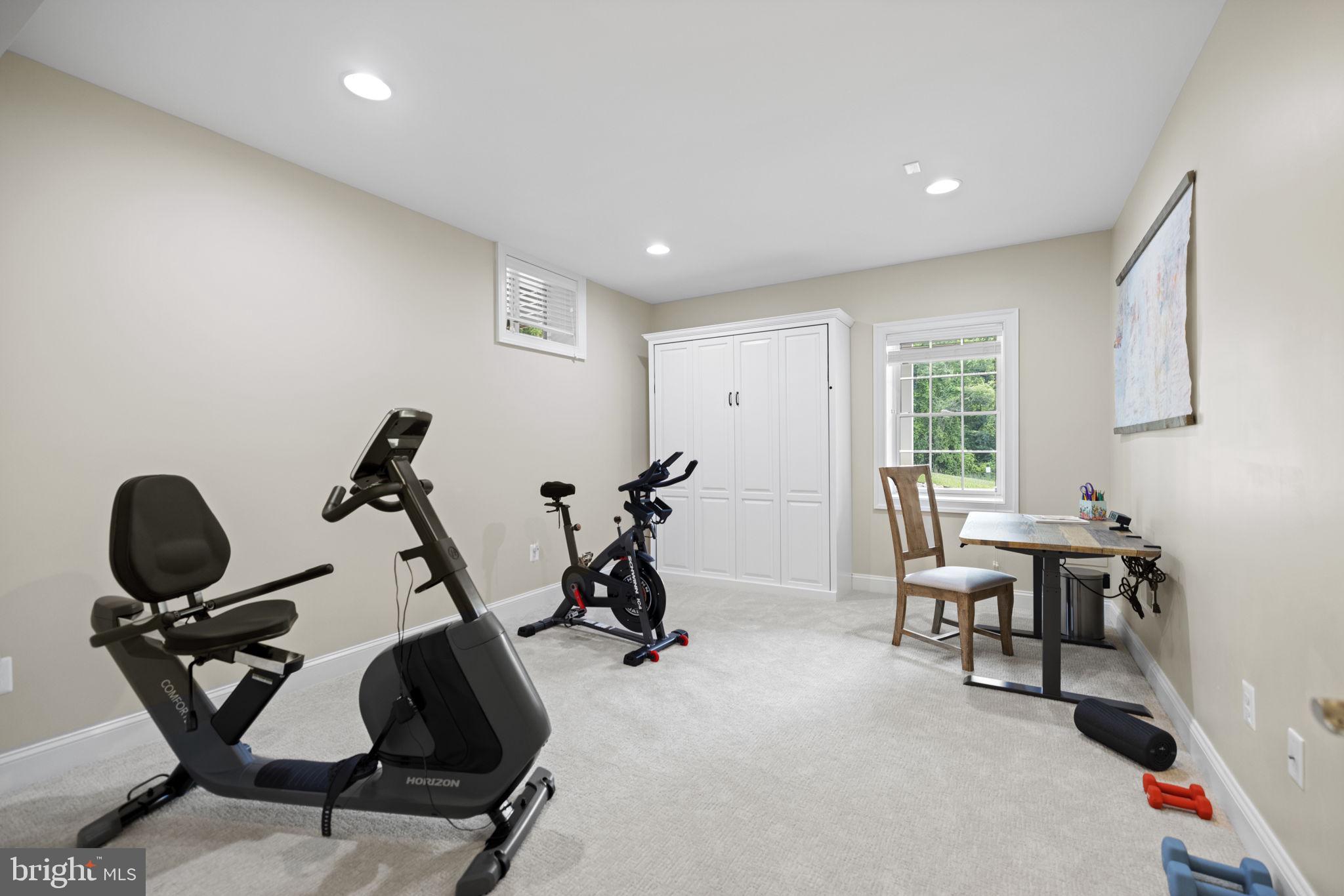 FOX MEADOW - Residential