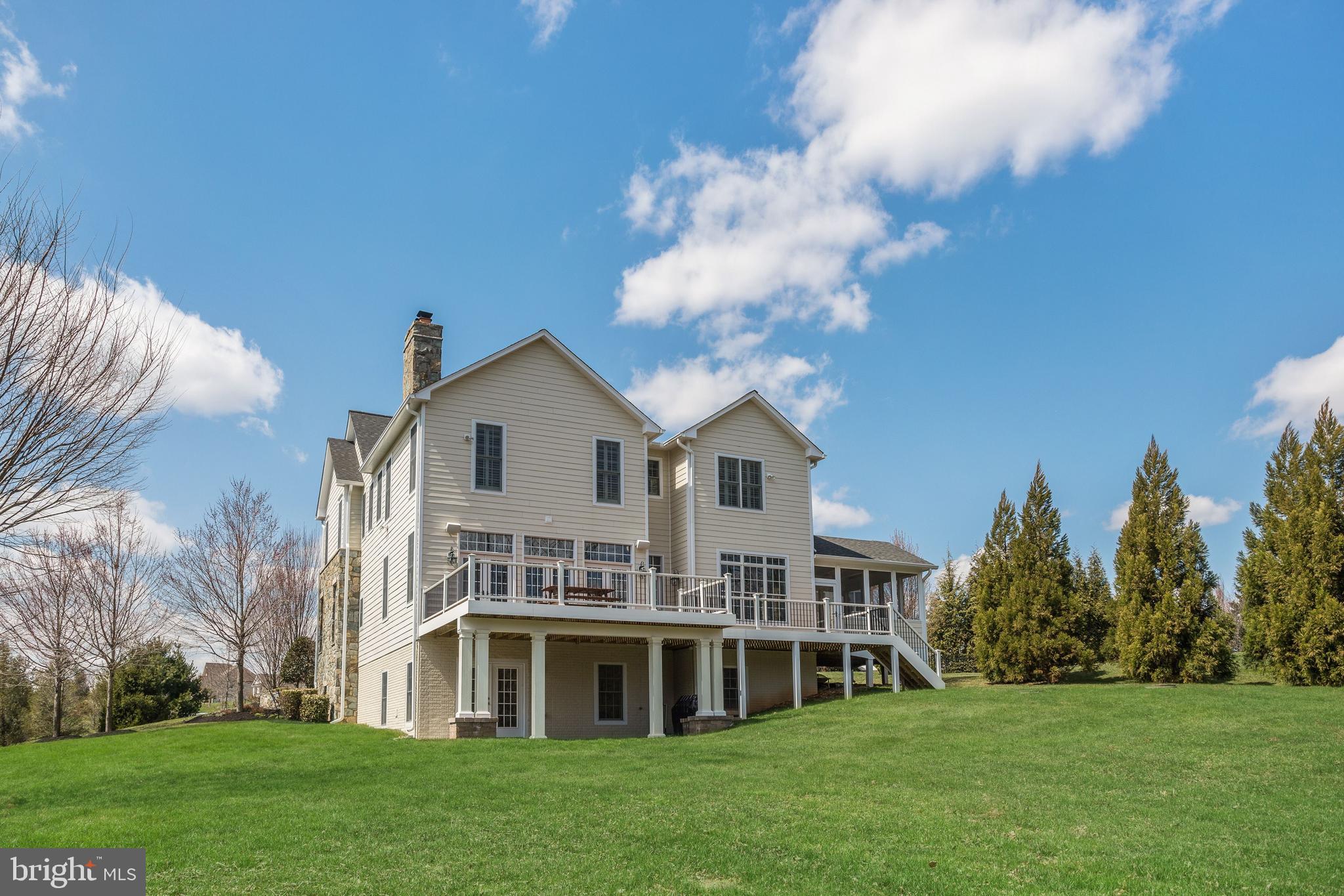 FOX MEADOW - Residential