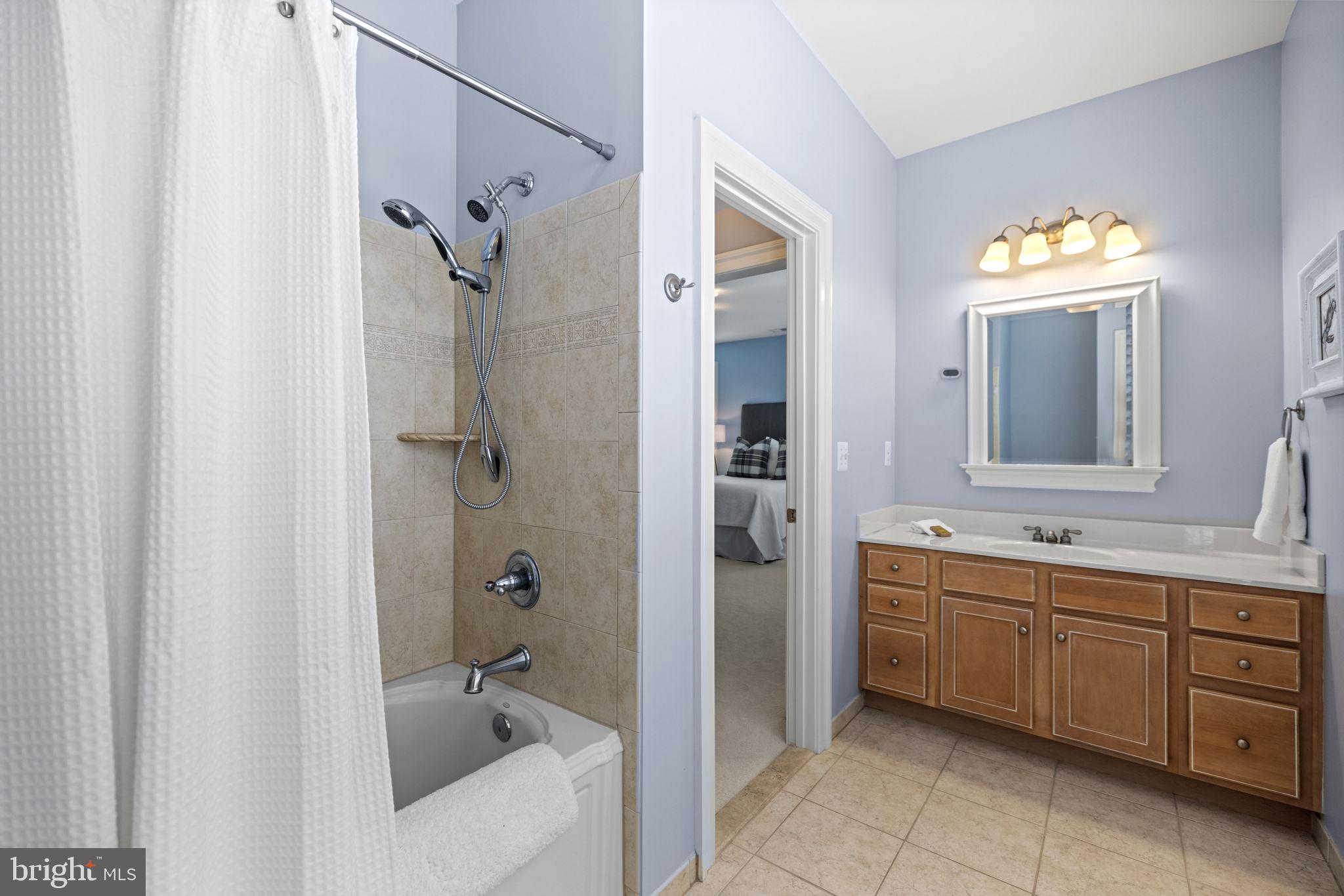 FOX MEADOW - Residential