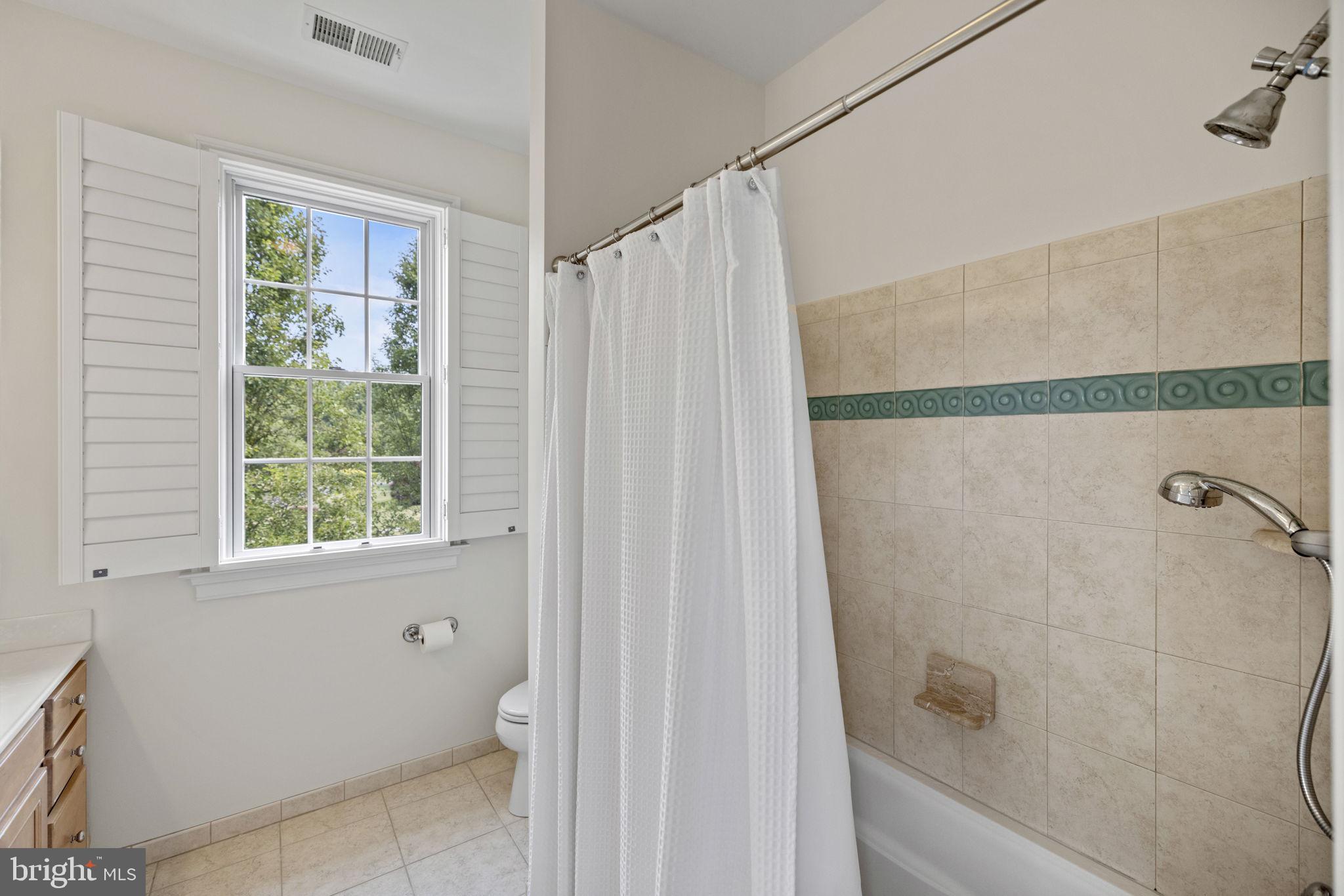 FOX MEADOW - Residential