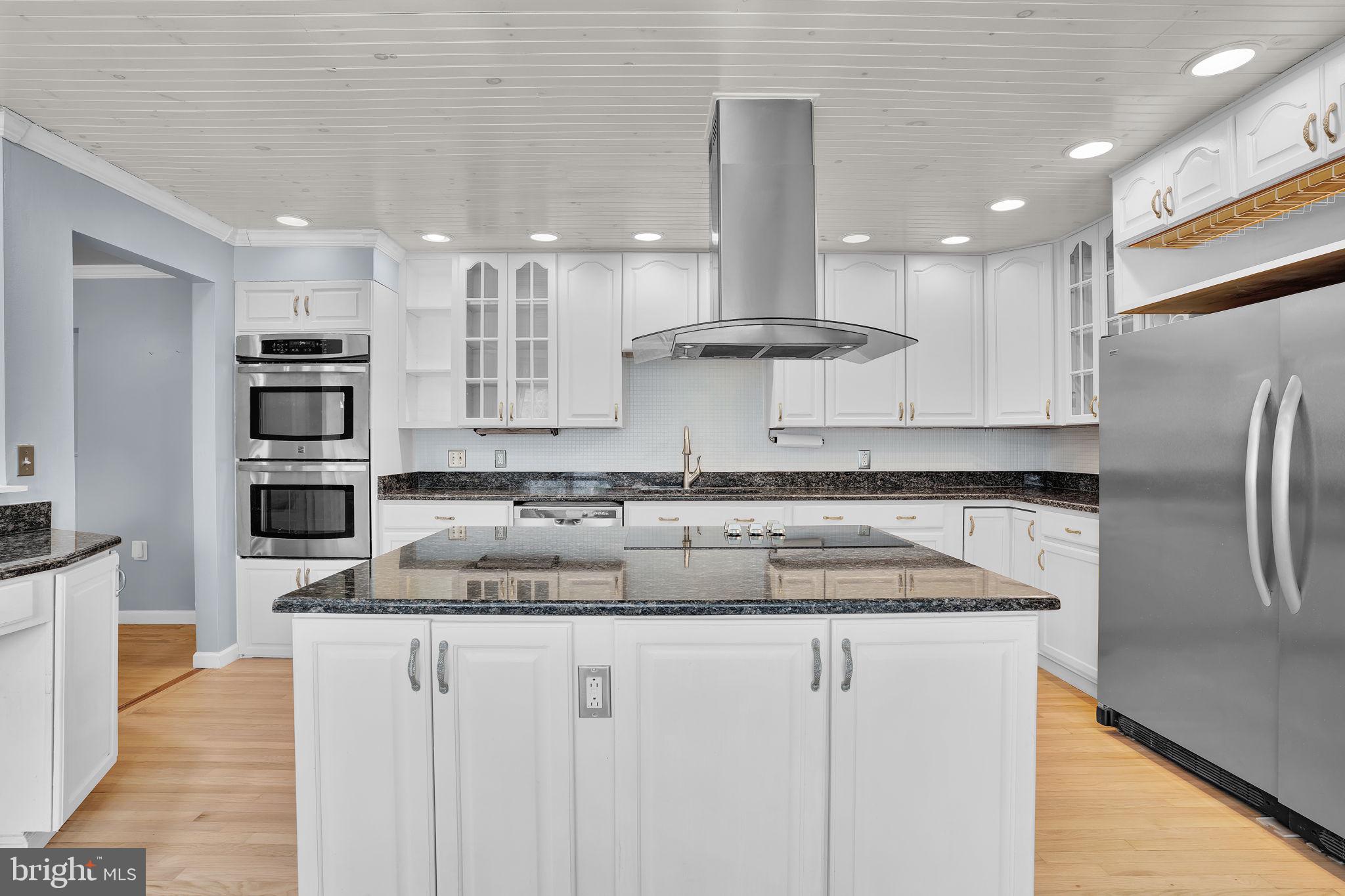 CALVERT BEACH ESTATES - Residential Lease