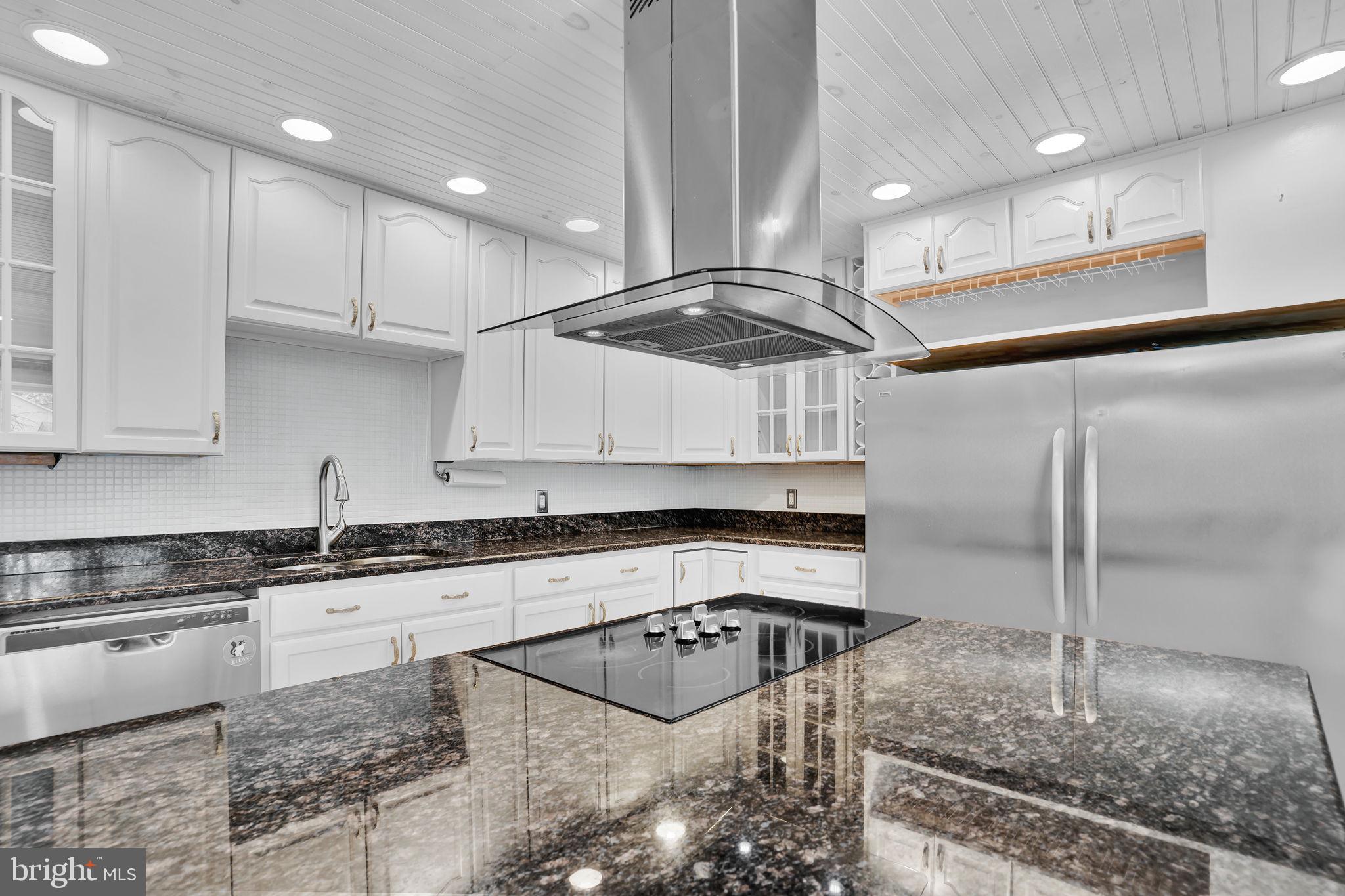 CALVERT BEACH ESTATES - Residential Lease