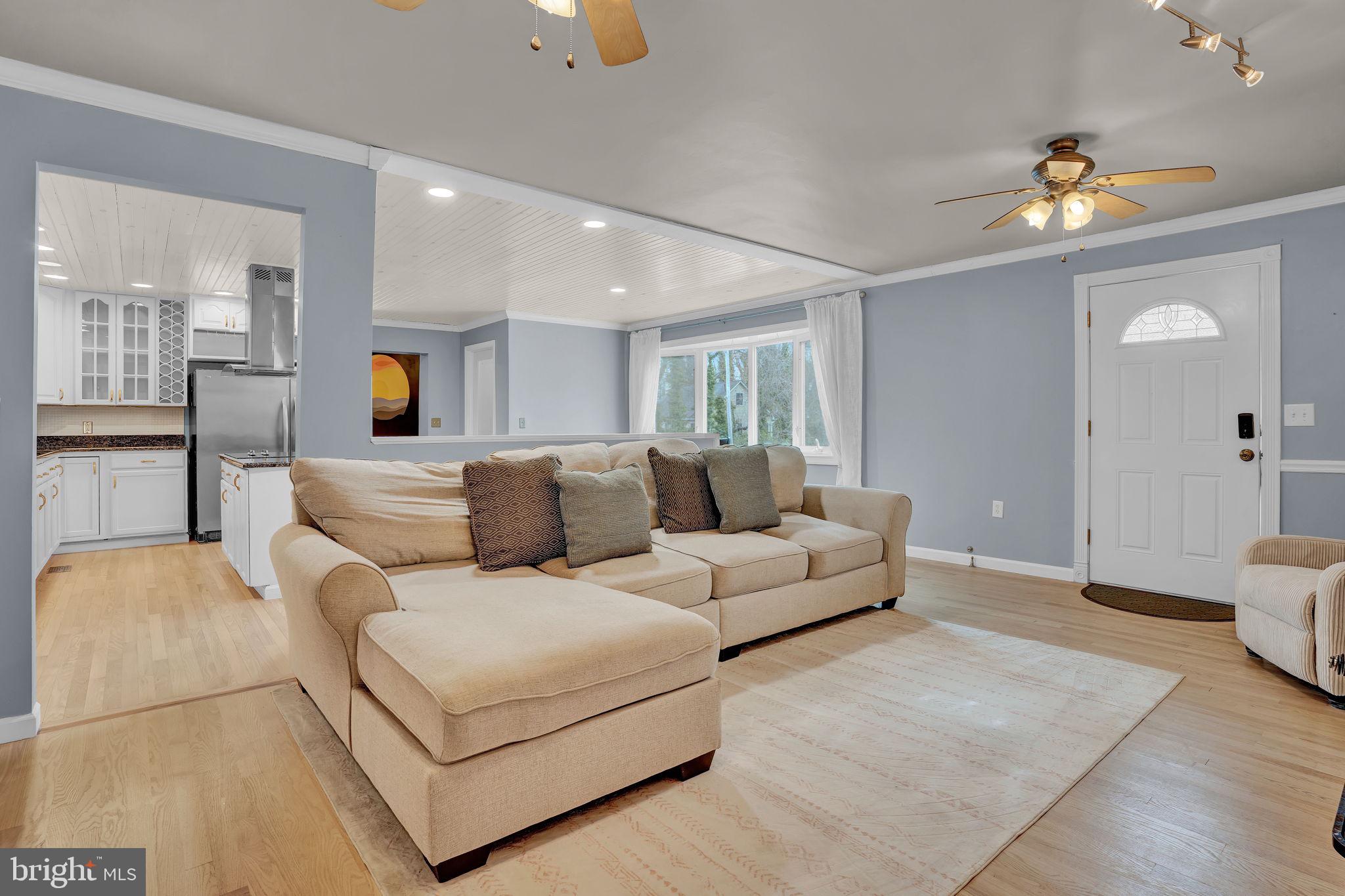 CALVERT BEACH ESTATES - Residential Lease