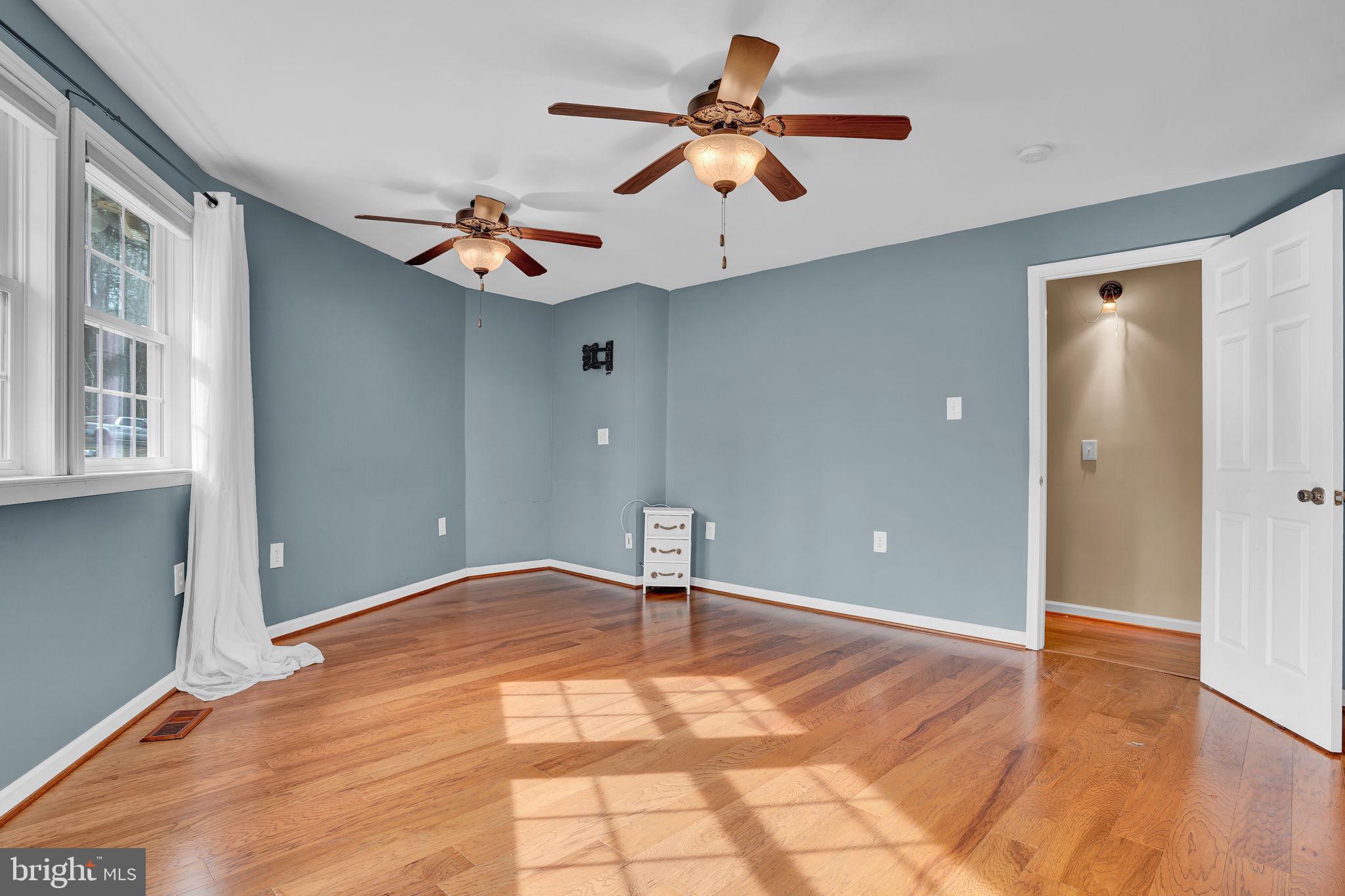 CALVERT BEACH ESTATES - Residential Lease