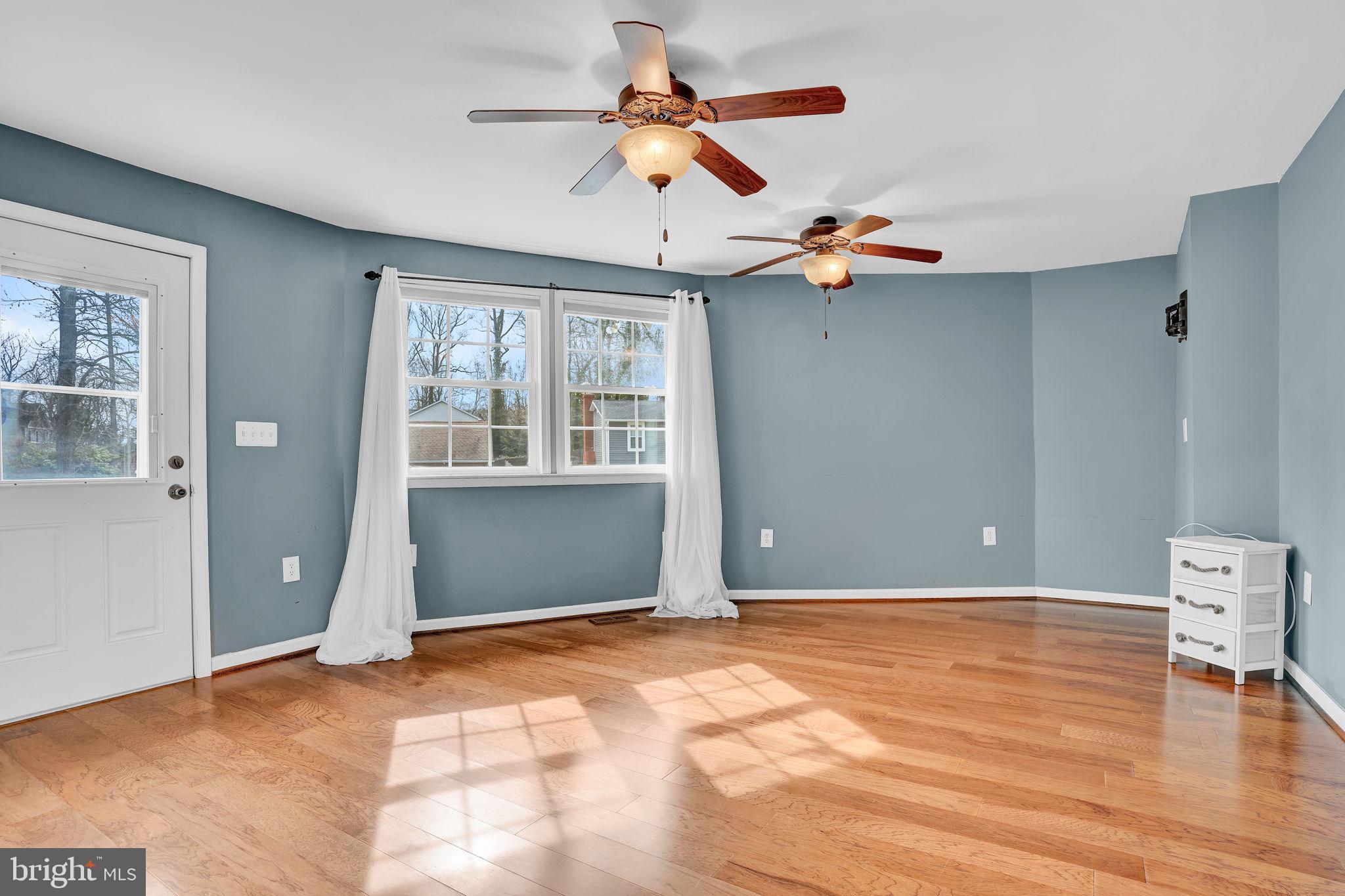 CALVERT BEACH ESTATES - Residential Lease