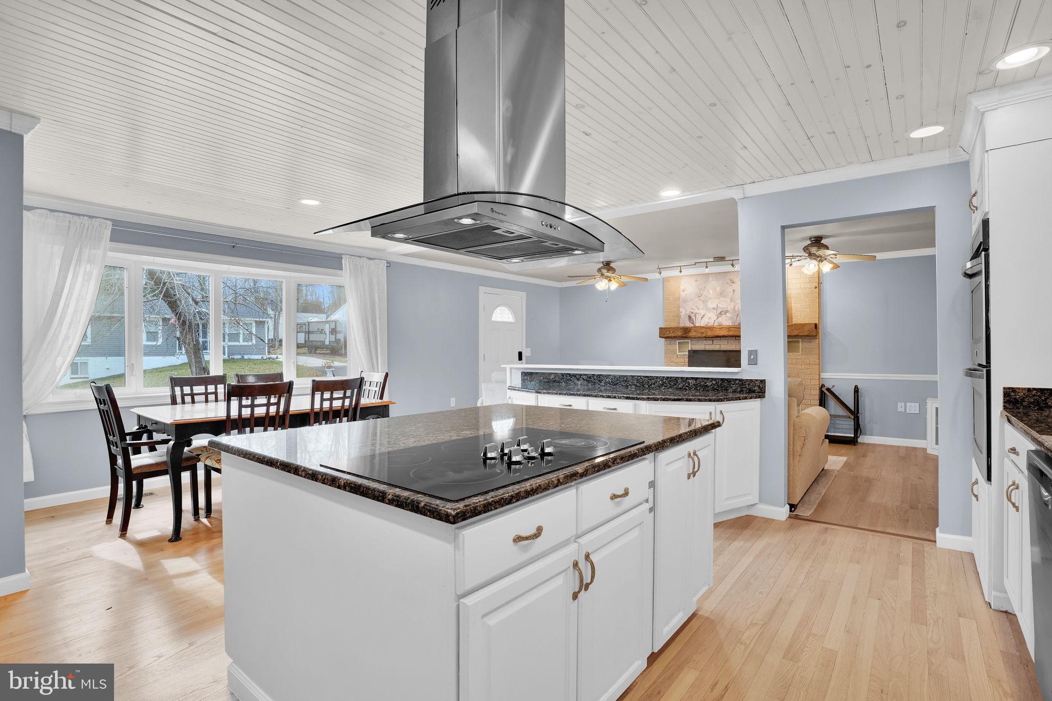 CALVERT BEACH ESTATES - Residential Lease