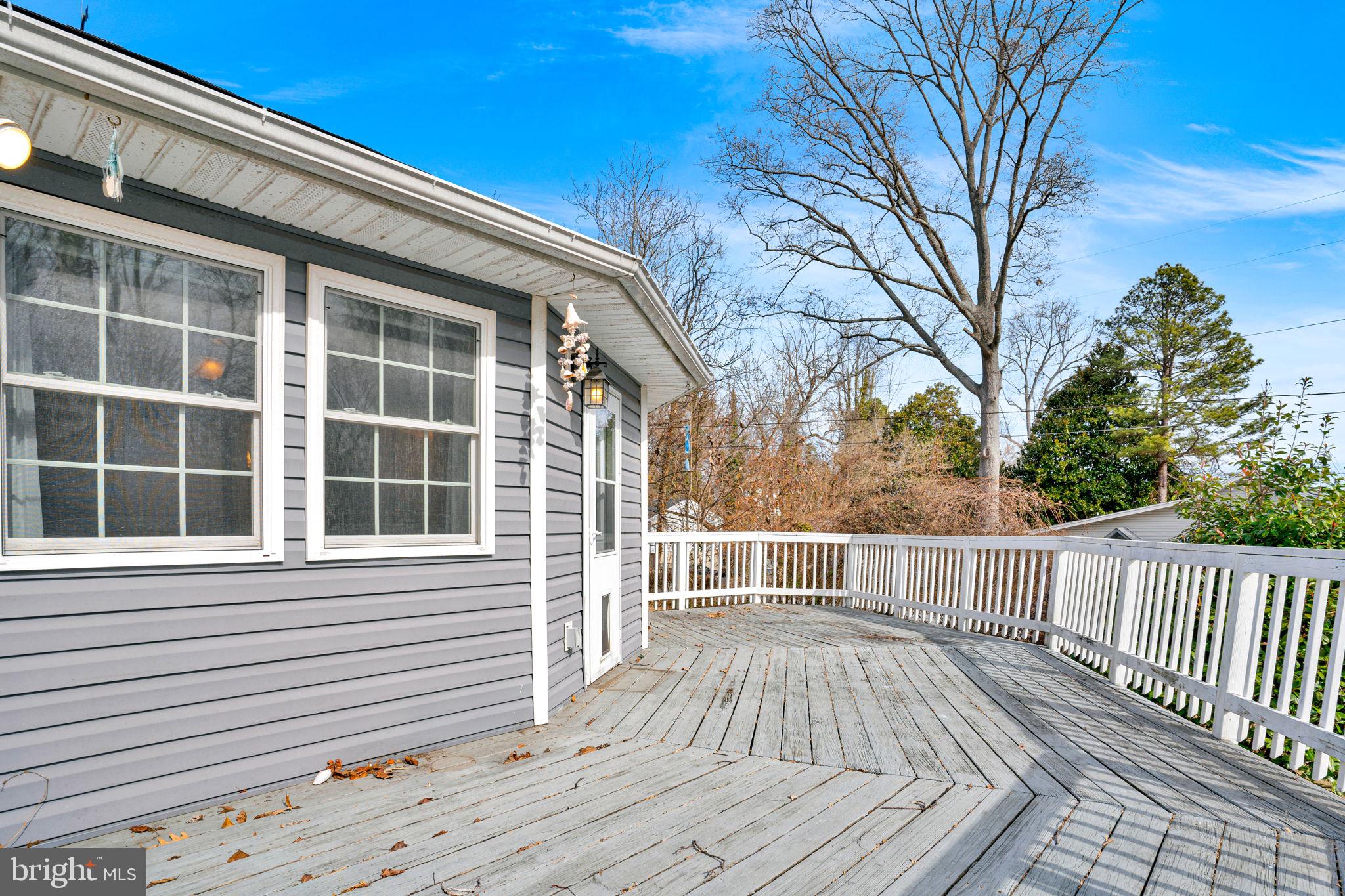 CALVERT BEACH ESTATES - Residential Lease