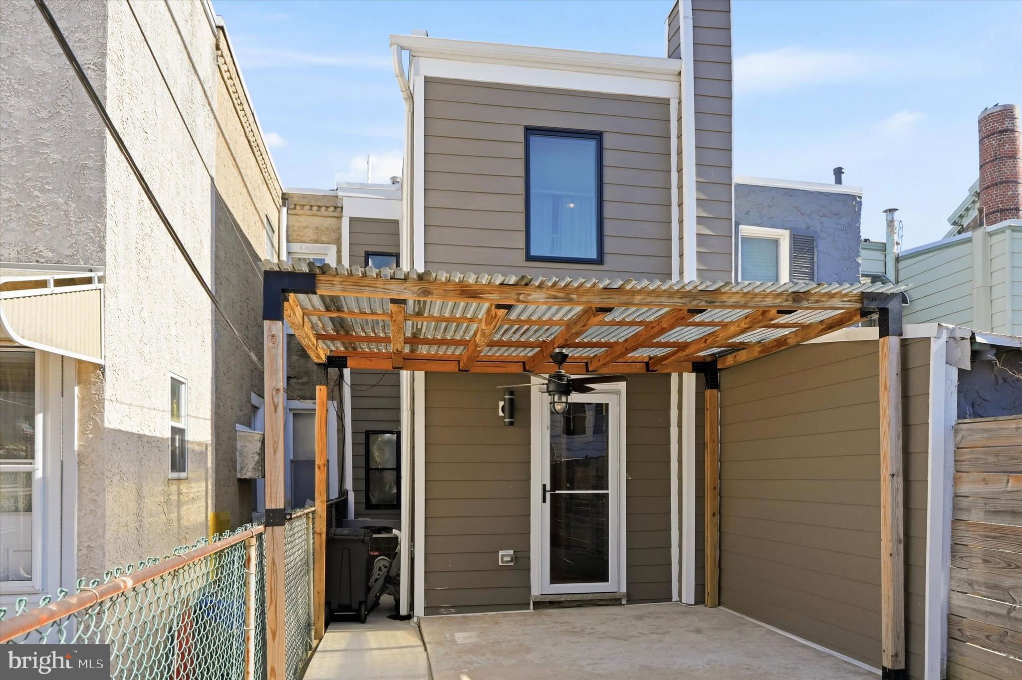 PORT RICHMOND - Residential