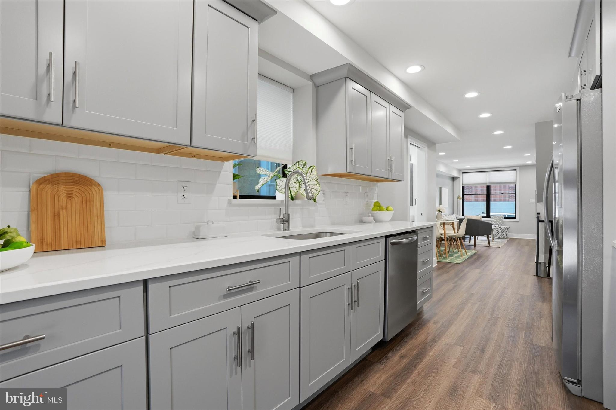 PORT RICHMOND - Residential