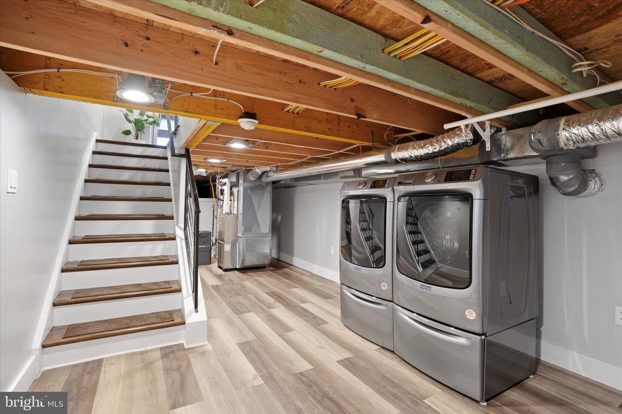 PORT RICHMOND - Residential