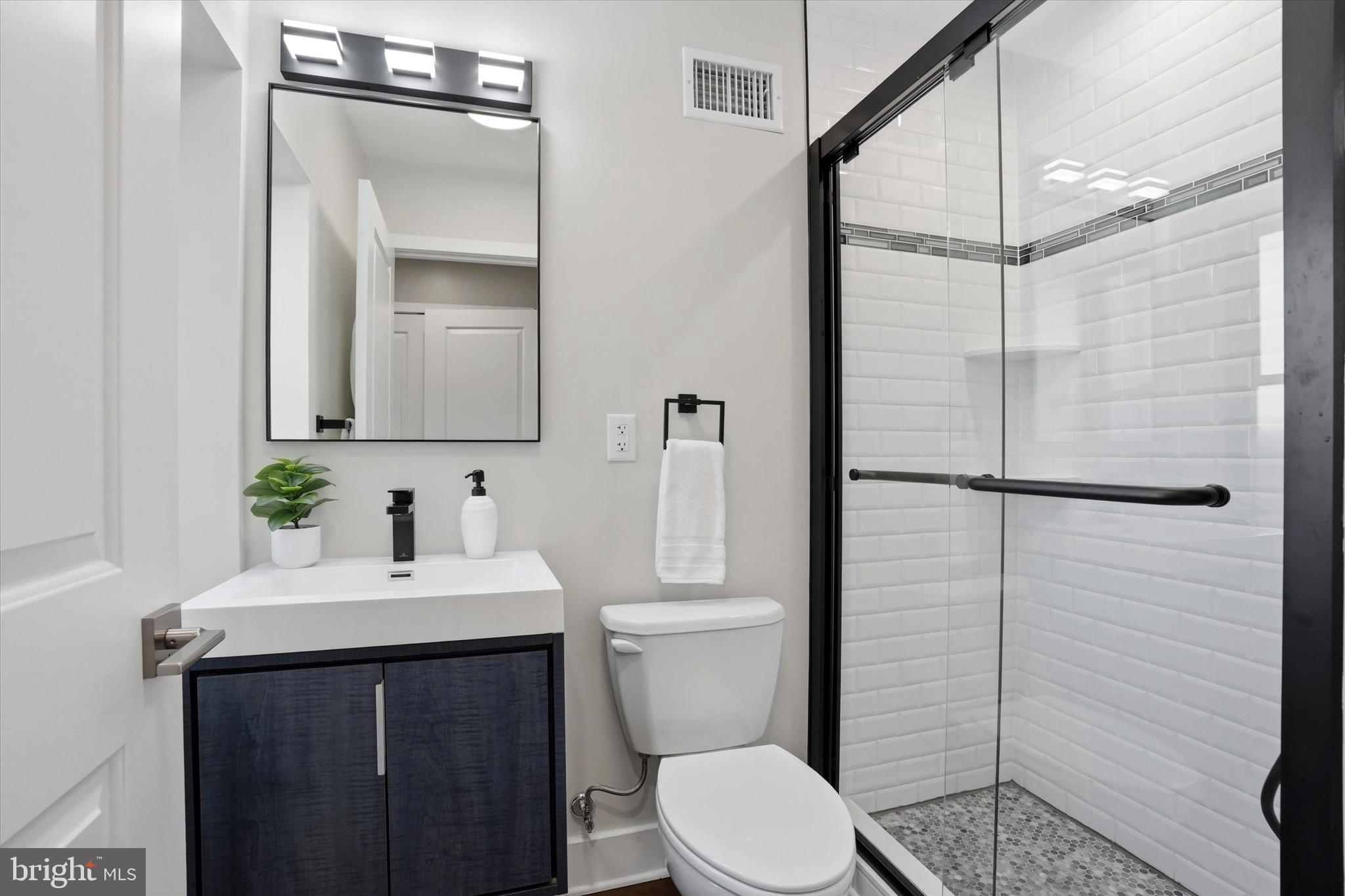 PORT RICHMOND - Residential