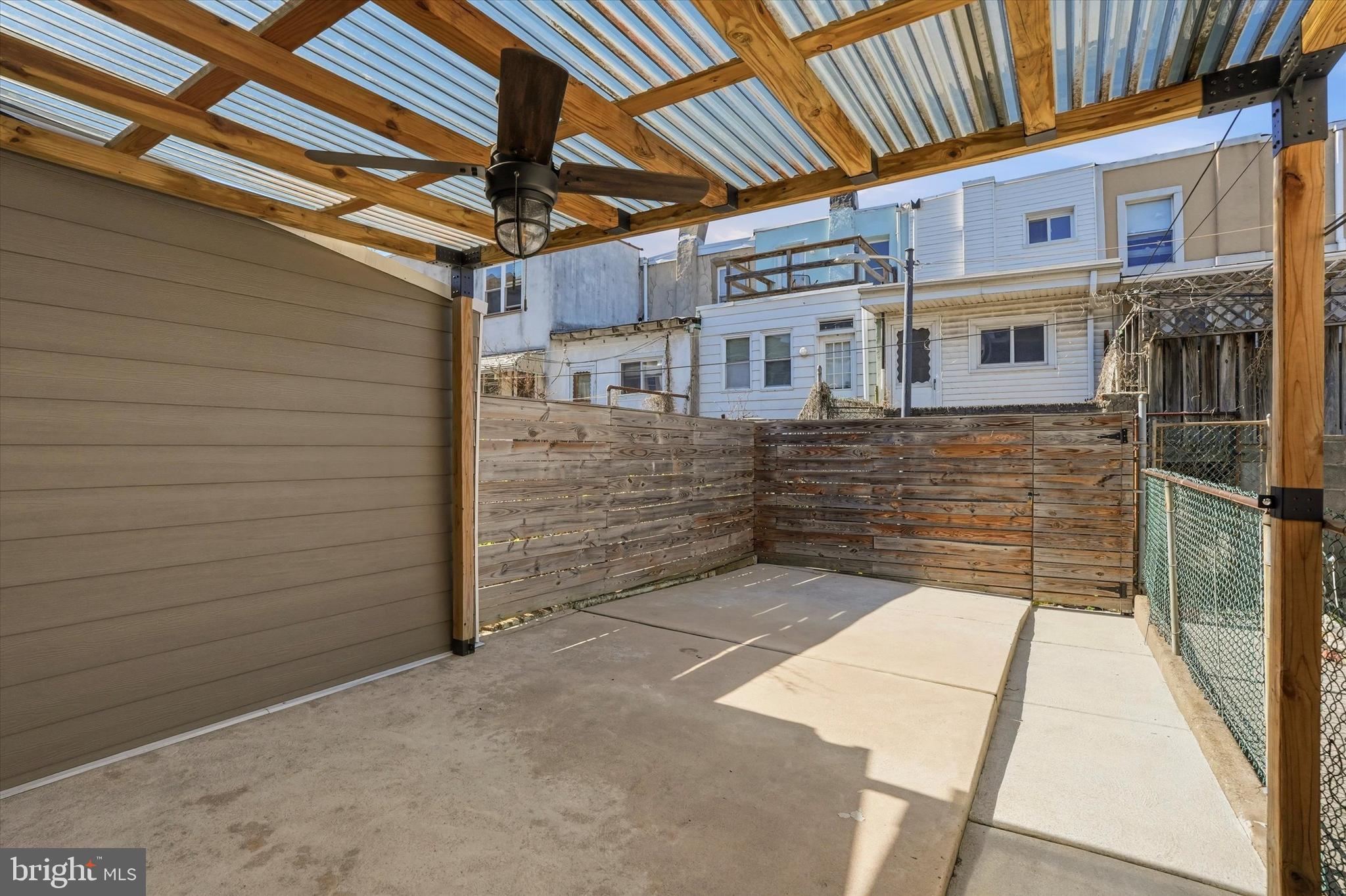 PORT RICHMOND - Residential