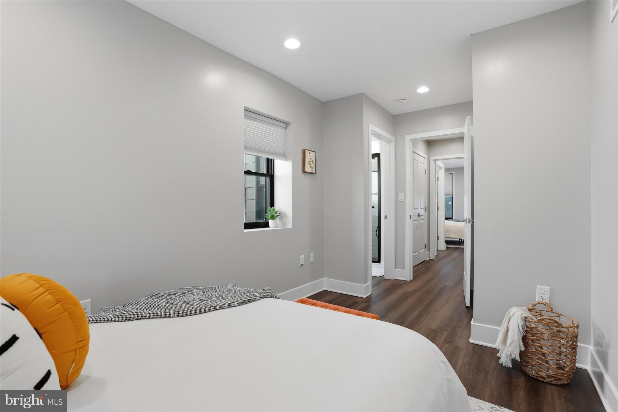 PORT RICHMOND - Residential