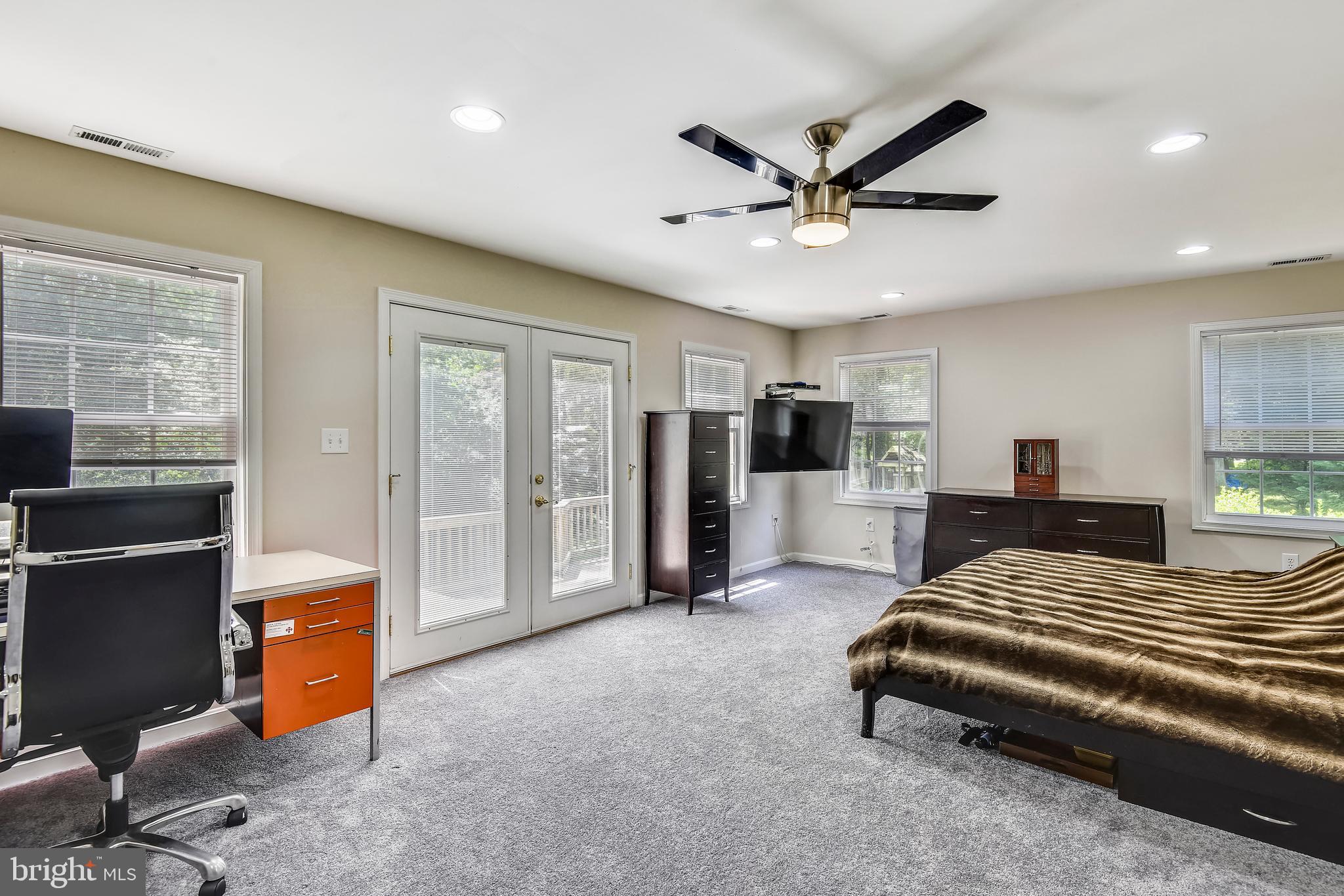 POPLAR HEIGHTS - Residential