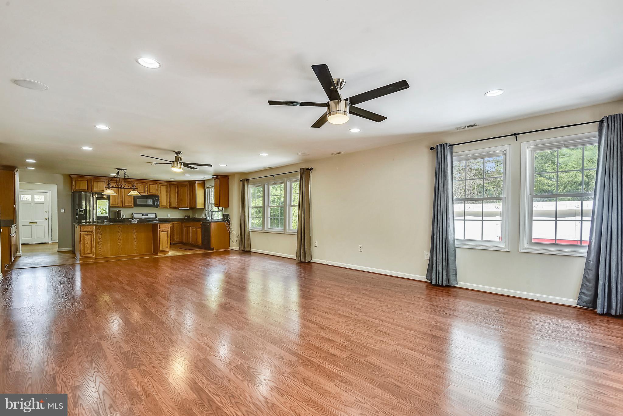 POPLAR HEIGHTS - Residential